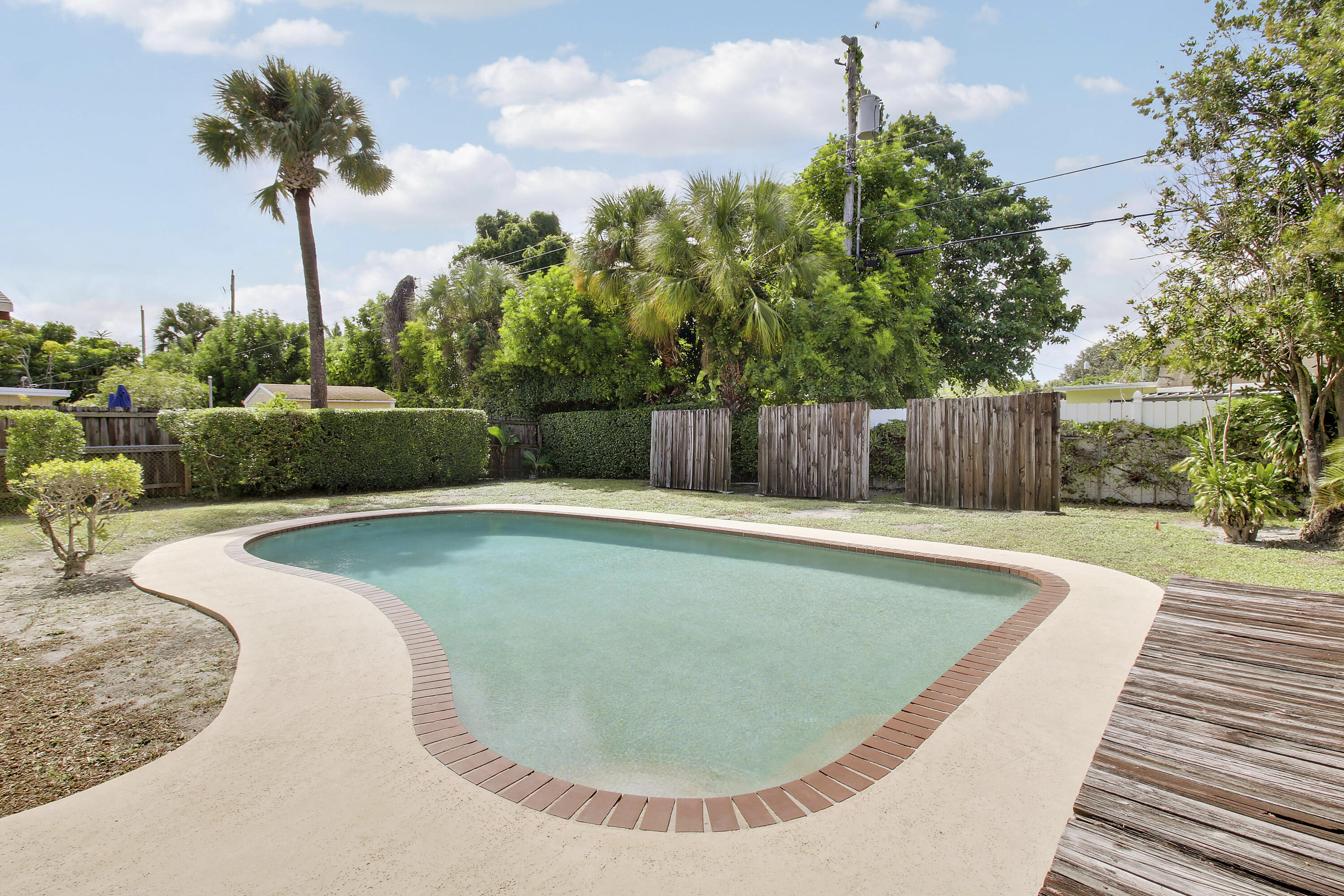 313 BALSAM, Palm Beach Gardens FL 33410