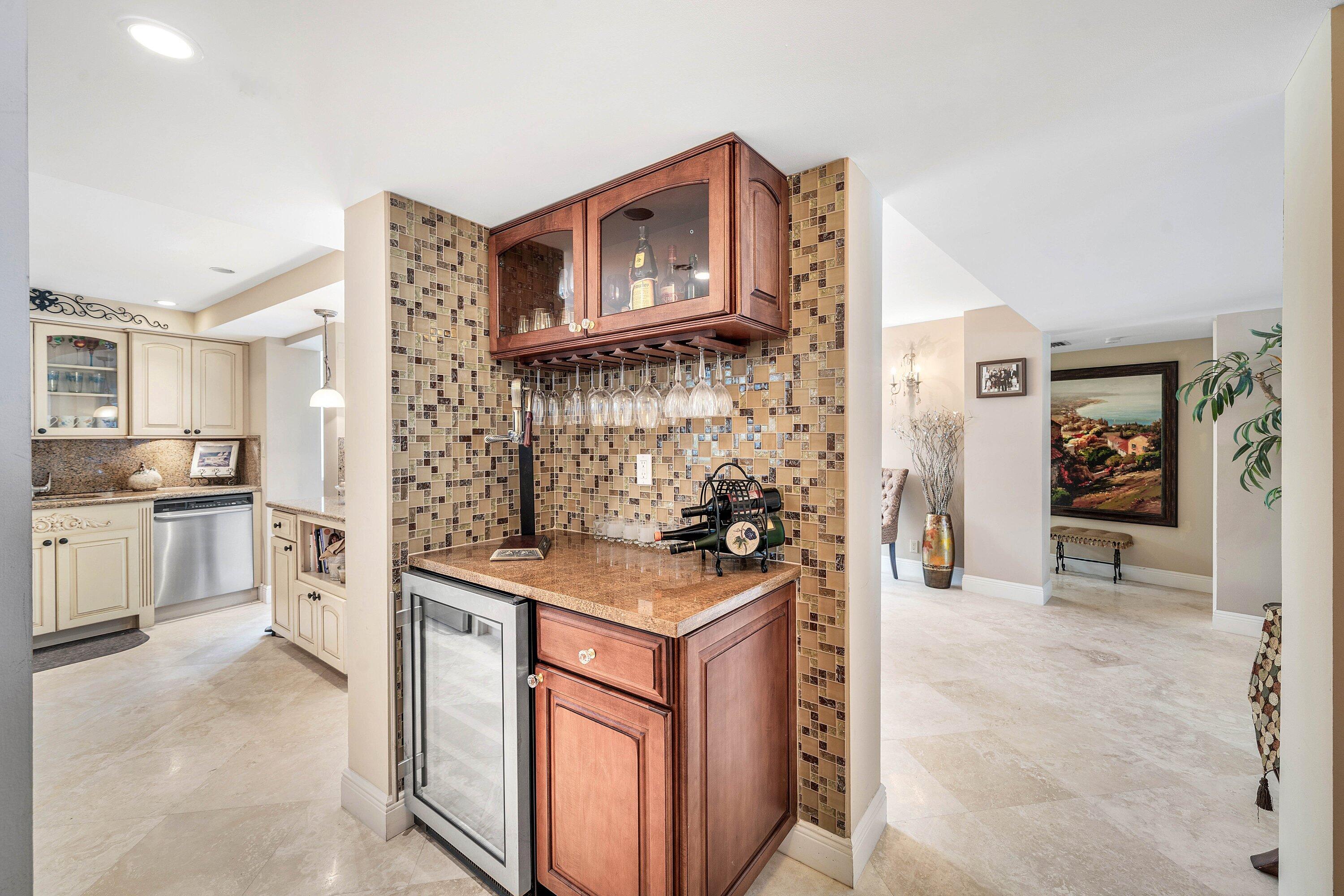 6885 N Ocean #1040, Ocean Ridge FL 33435