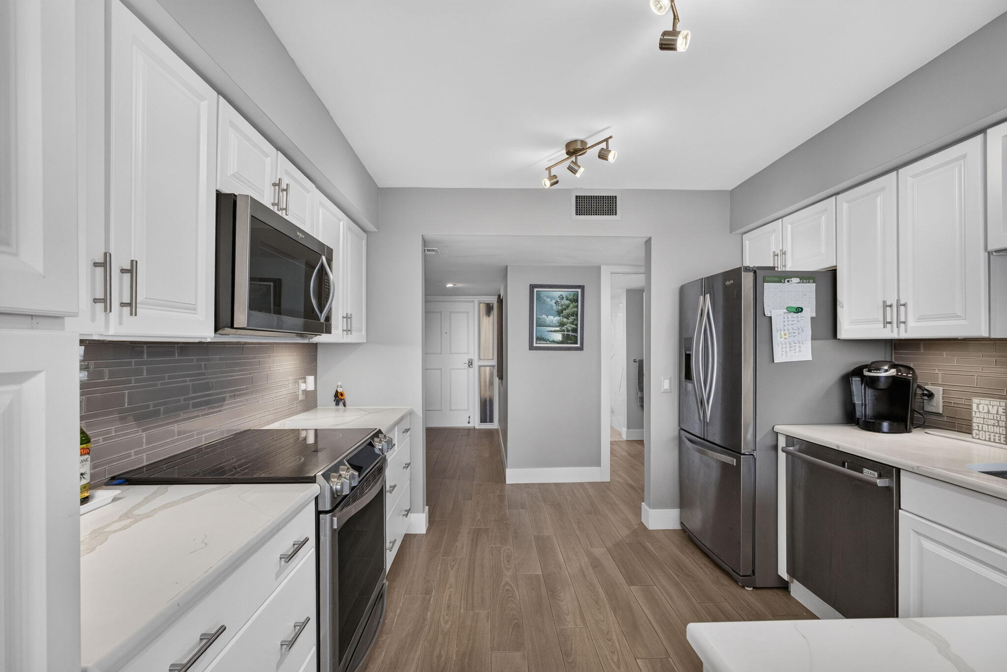 126 LAKESHORE #1125, North Palm Beach FL 33408