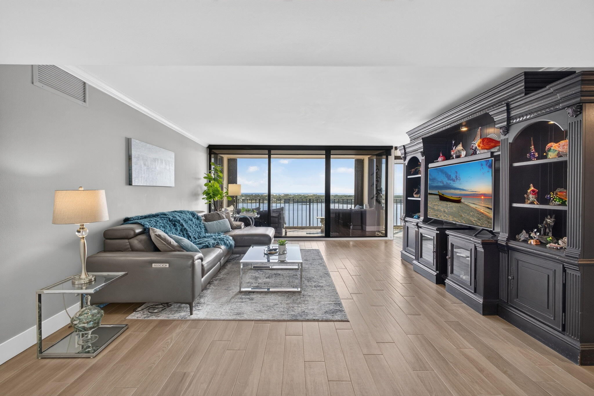 126 LAKESHORE #1125, North Palm Beach FL 33408
