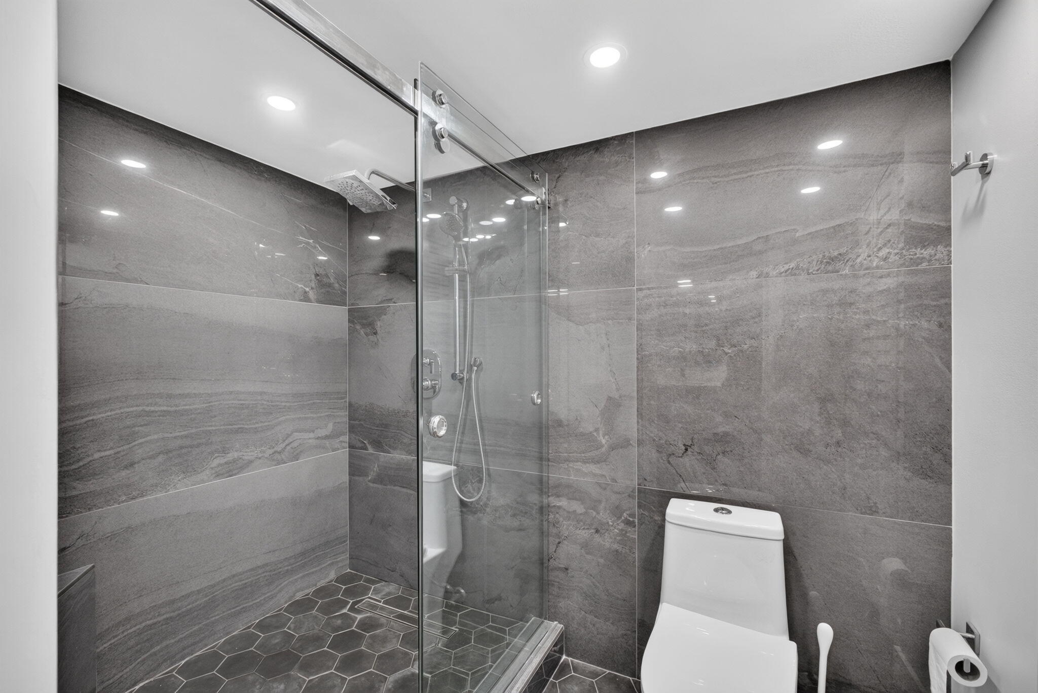 126 LAKESHORE #1125, North Palm Beach FL 33408