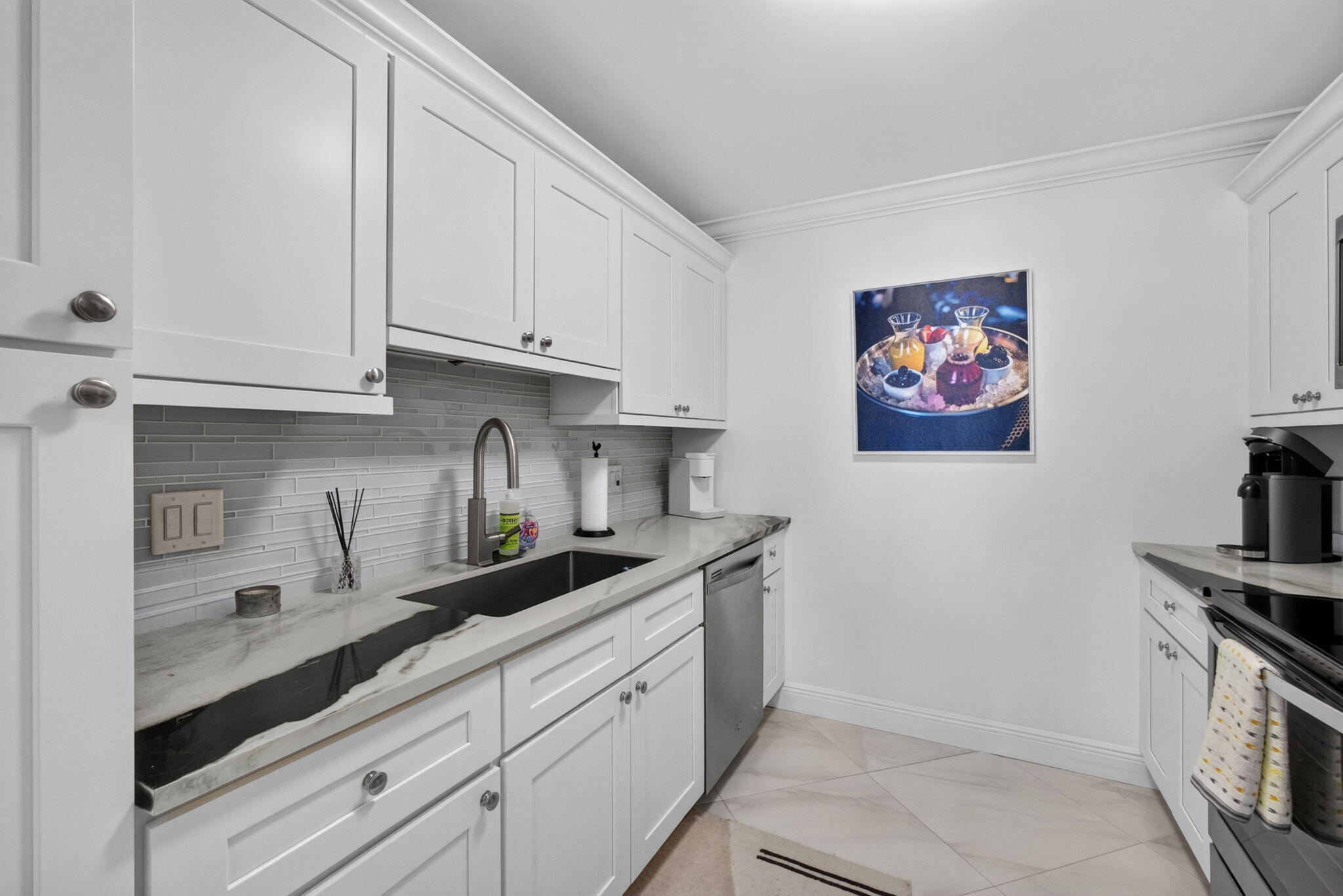 1208 MARINE #402, North Palm Beach FL 33408