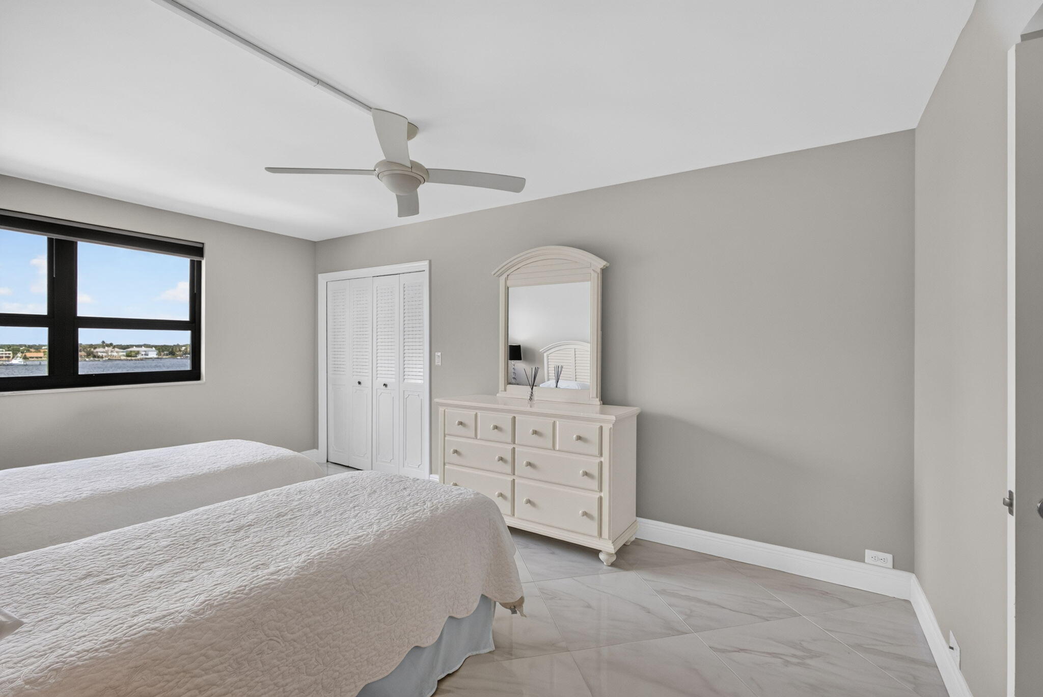 1208 MARINE #402, North Palm Beach FL 33408
