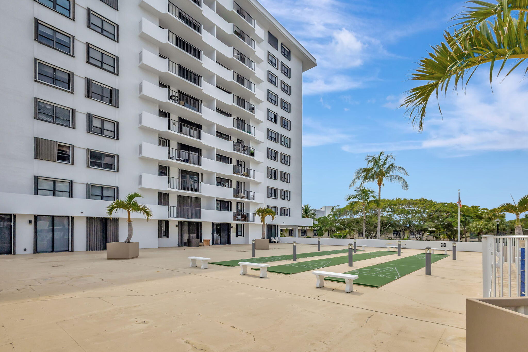 1208 MARINE #402, North Palm Beach FL 33408