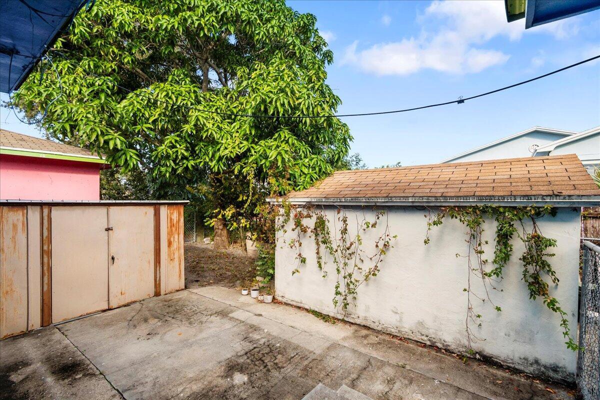 205 Palm, Lantana FL 33462