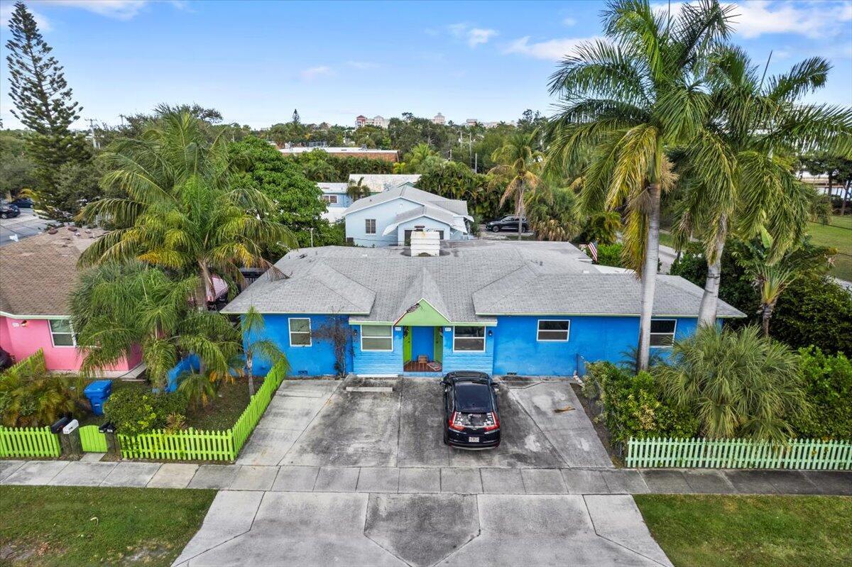 205 Palm, Lantana FL 33462