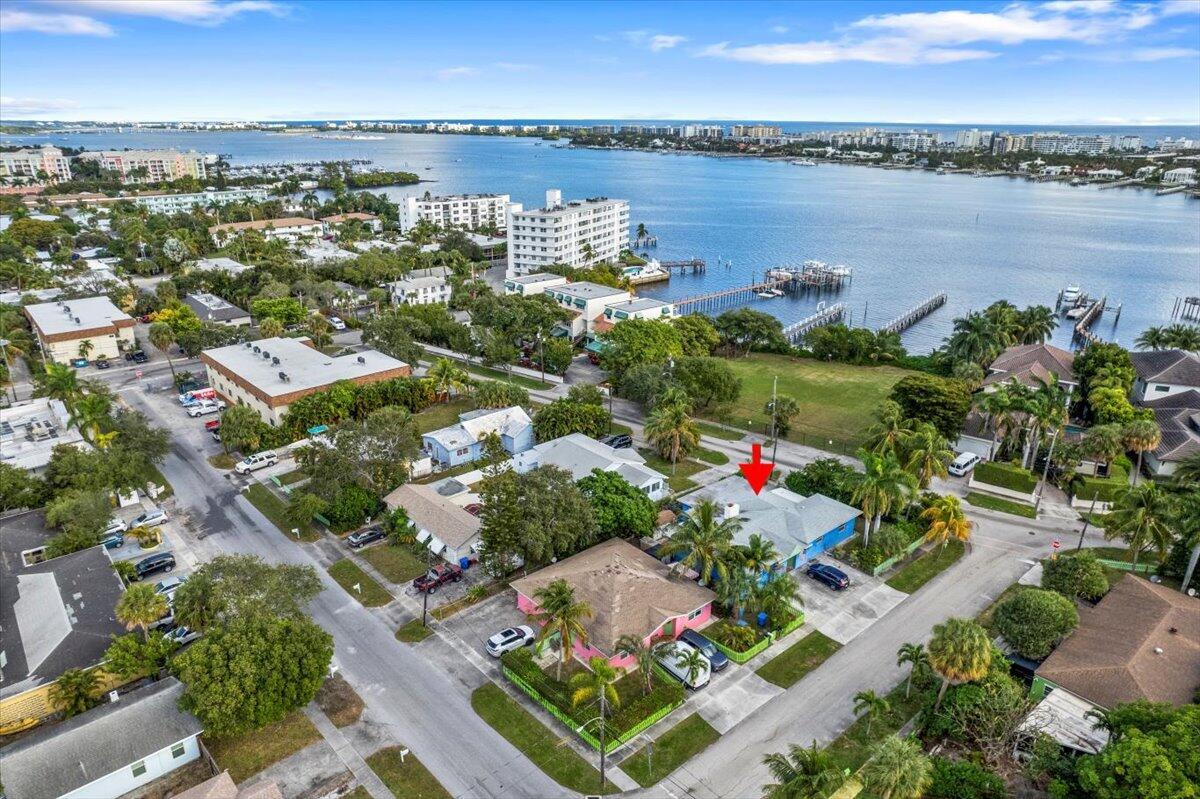 205 Palm, Lantana FL 33462