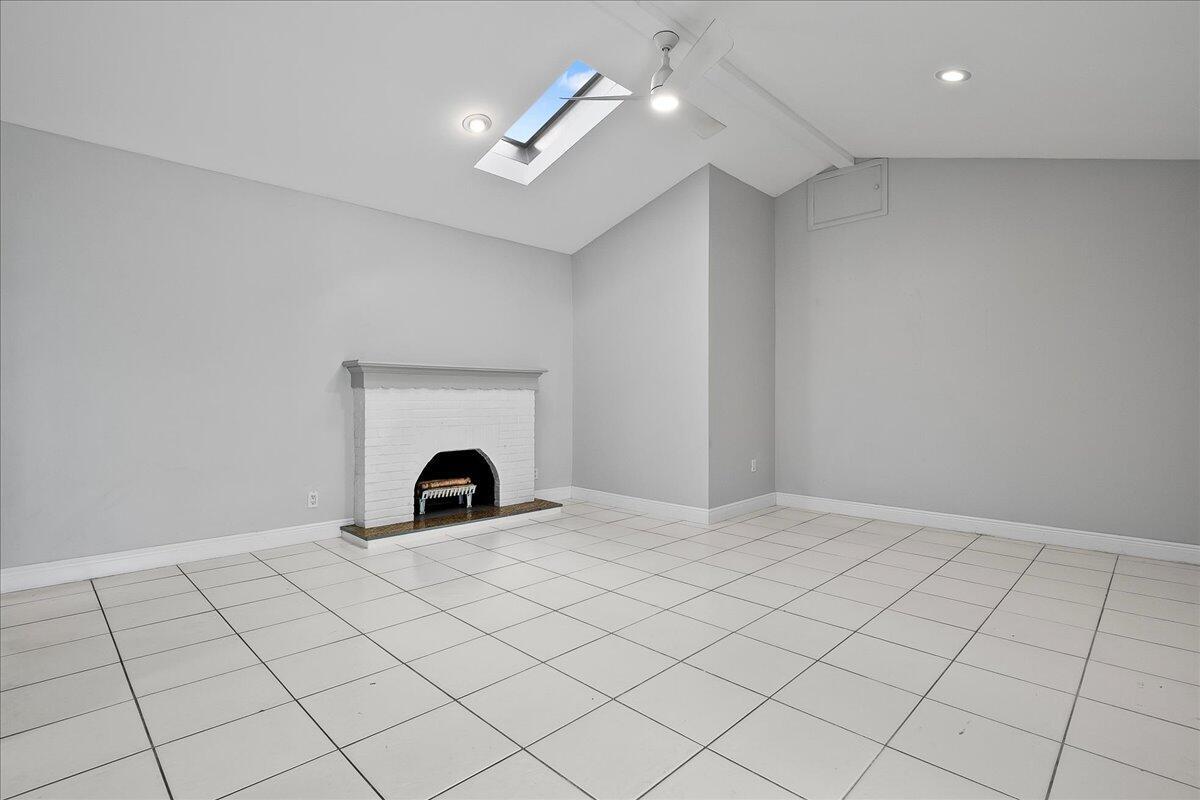 205 Palm, Lantana FL 33462