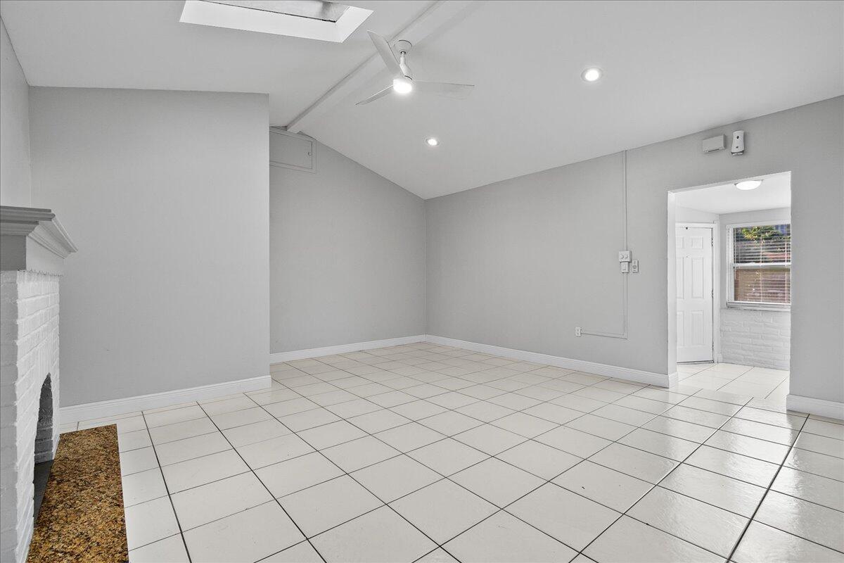 205 Palm, Lantana FL 33462