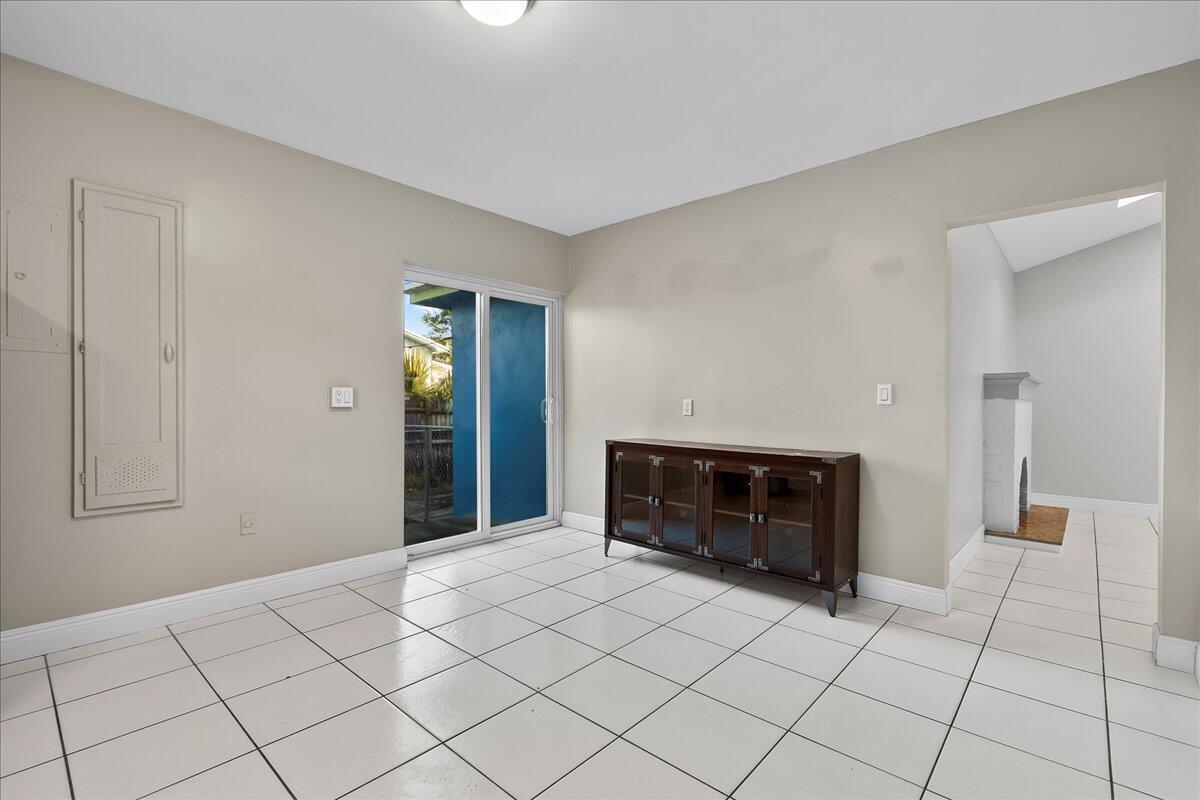 205 Palm, Lantana FL 33462