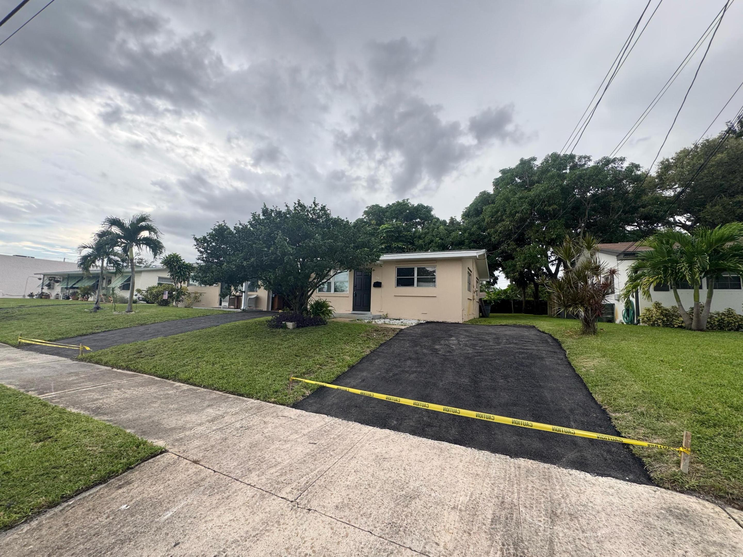307 Northlake, North Palm Beach FL 33408