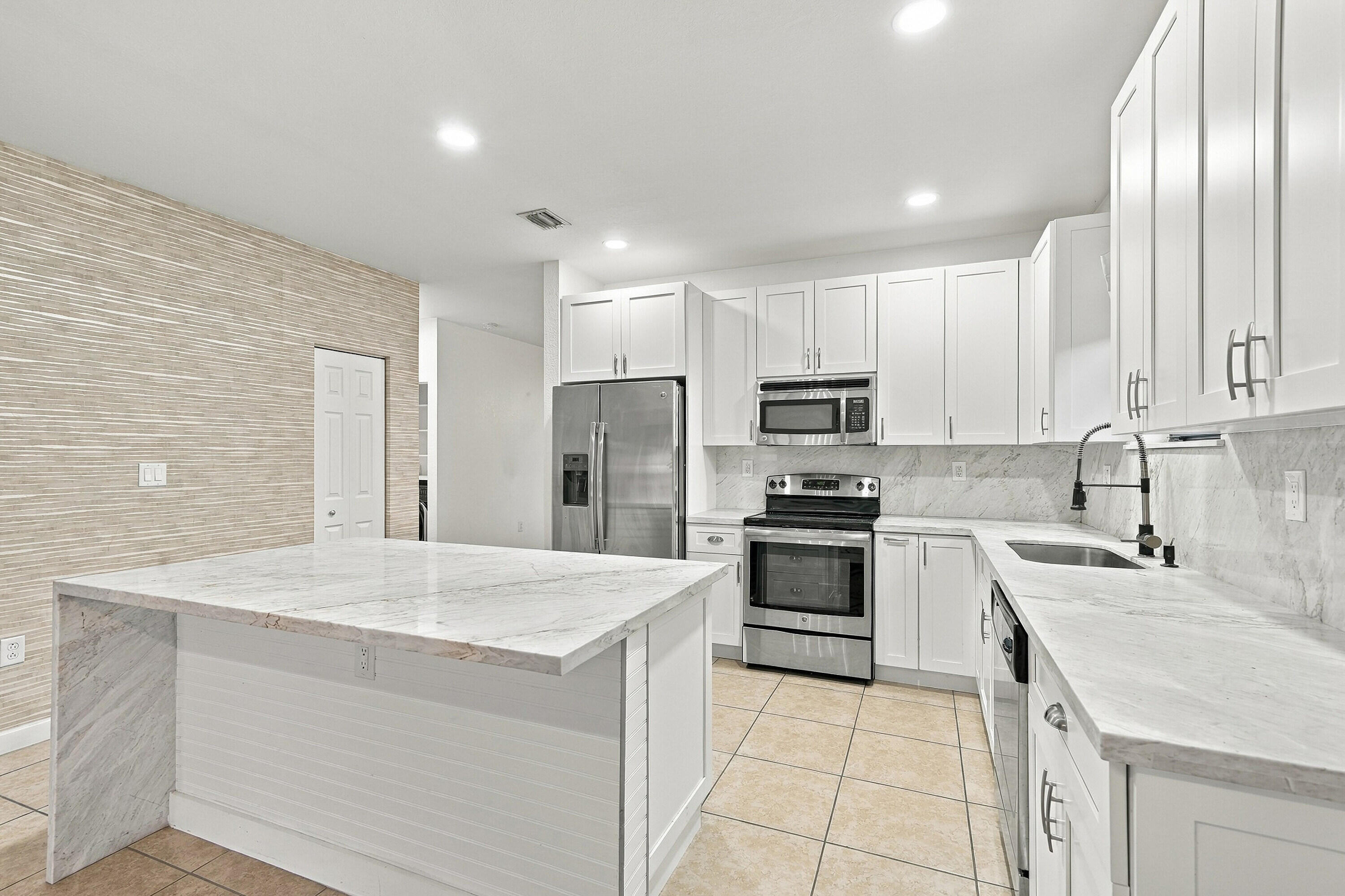11744 SW 151ST, Miami FL 33196