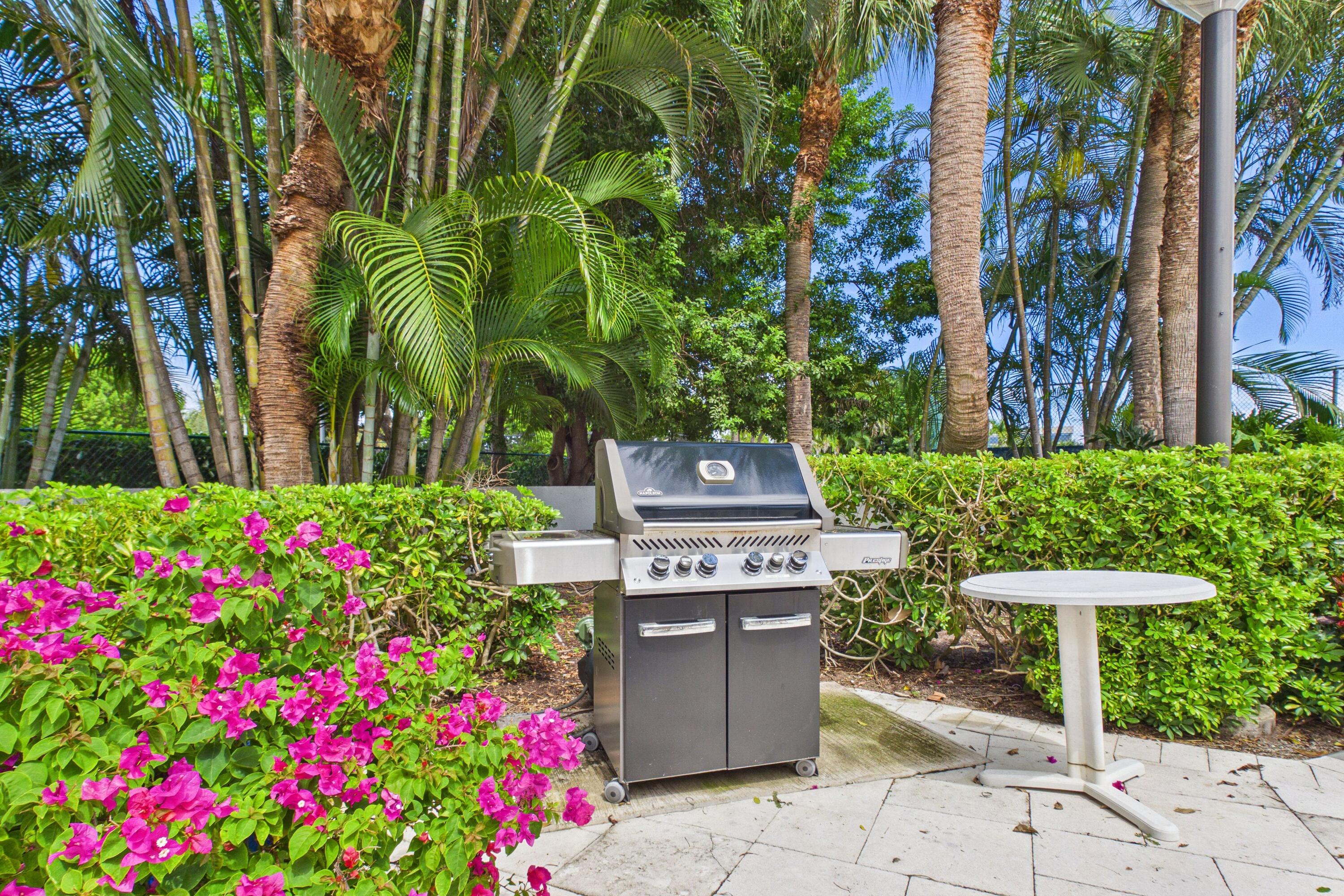 412 Coral Cove, North Palm Beach FL 33408