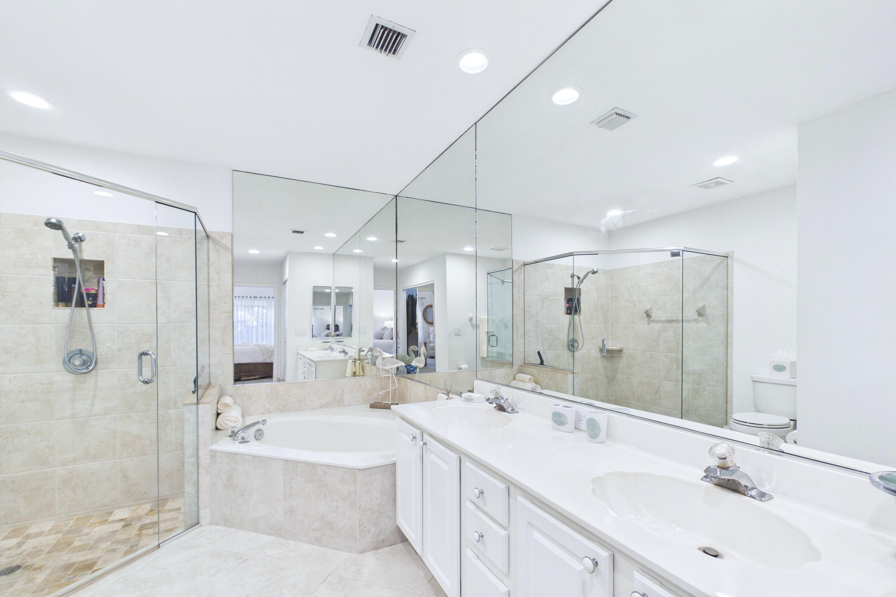 412 Coral Cove, North Palm Beach FL 33408