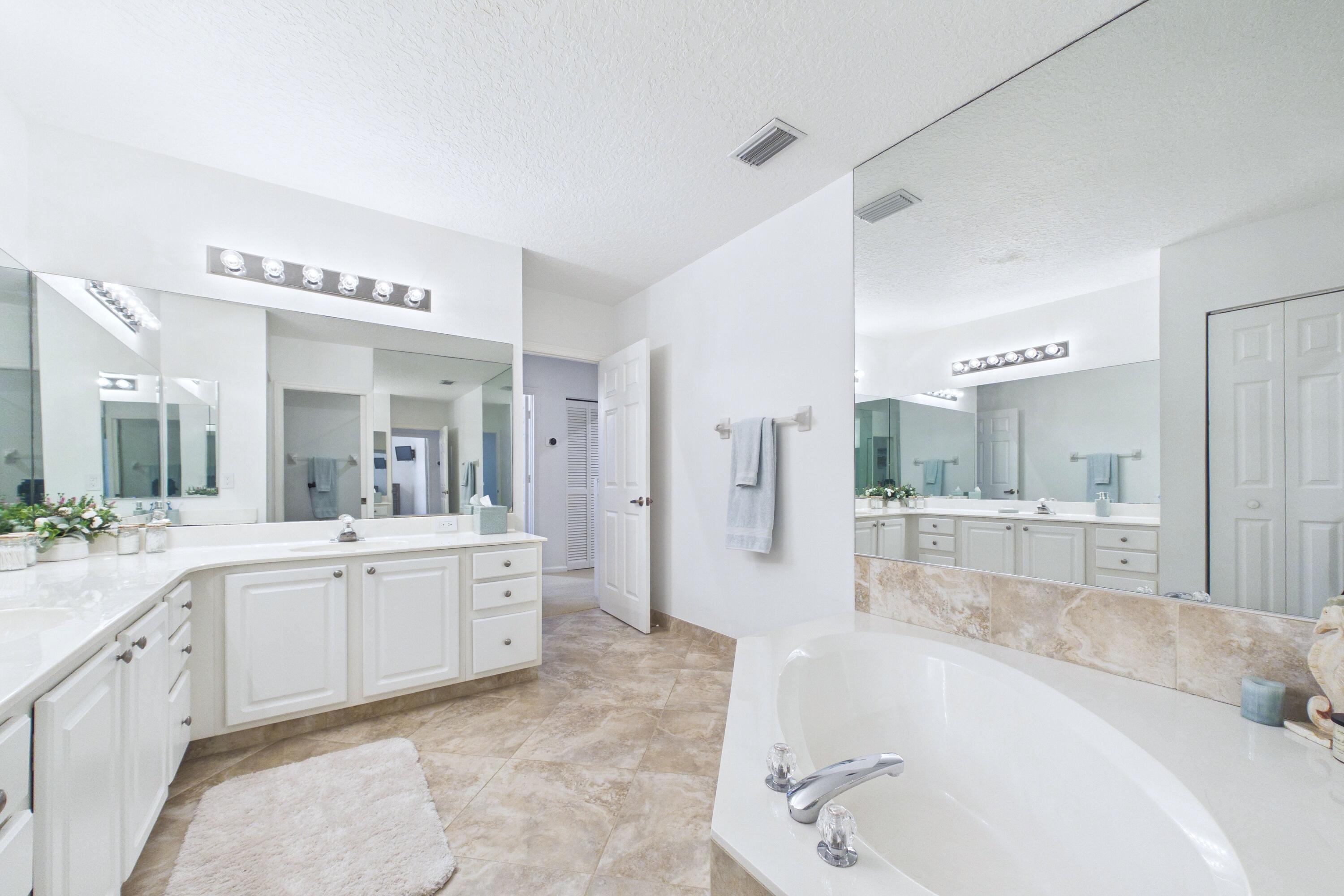 412 Coral Cove, North Palm Beach FL 33408
