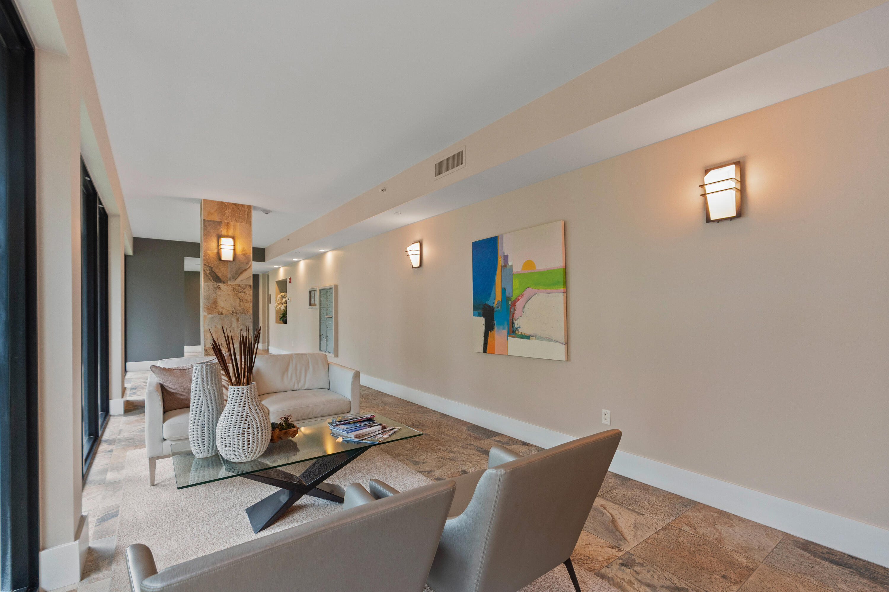 2770 NE 14TH #203, Fort Lauderdale FL 33304