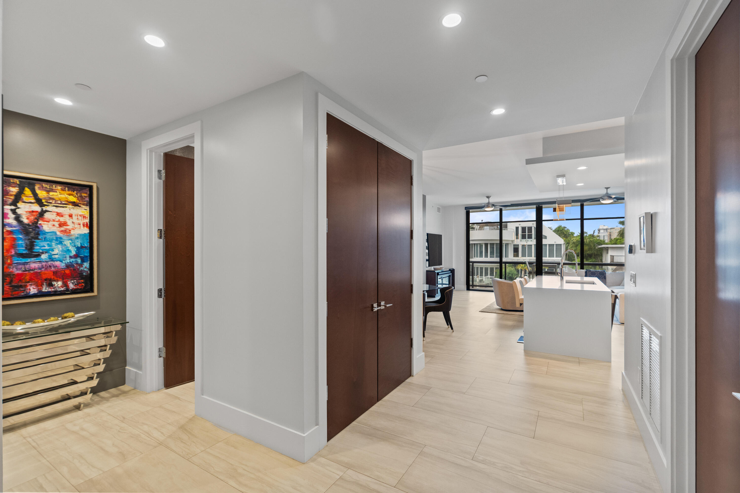 2770 NE 14TH #203, Fort Lauderdale FL 33304