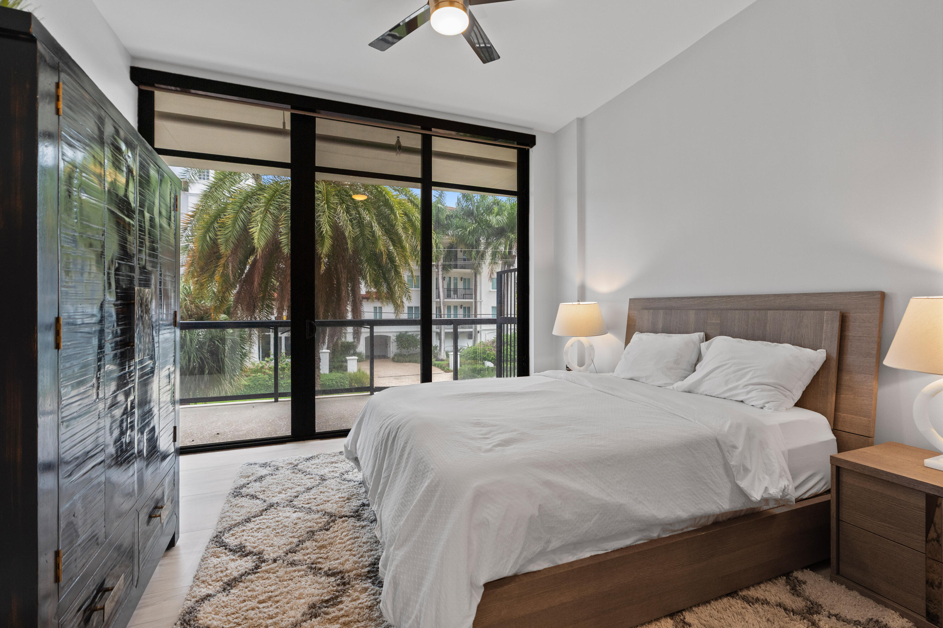 2770 NE 14TH #203, Fort Lauderdale FL 33304