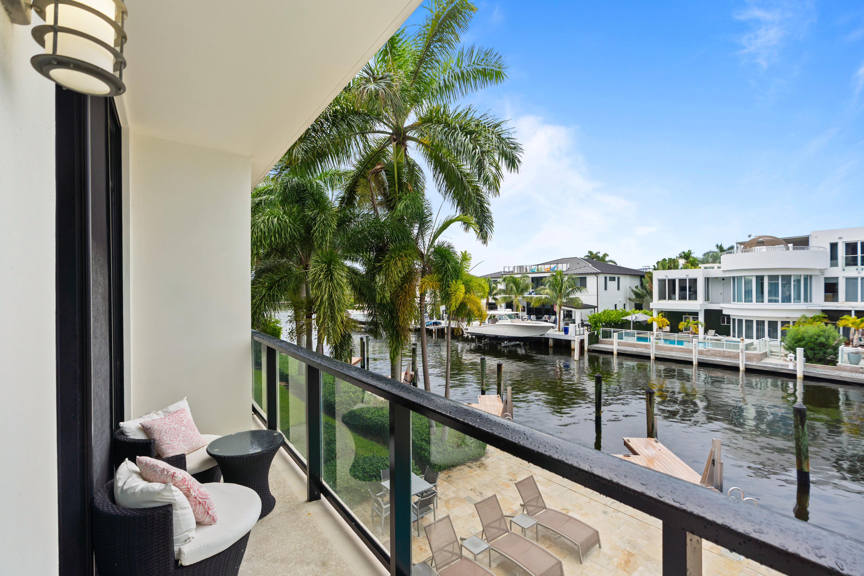 2770 NE 14TH #203, Fort Lauderdale FL 33304