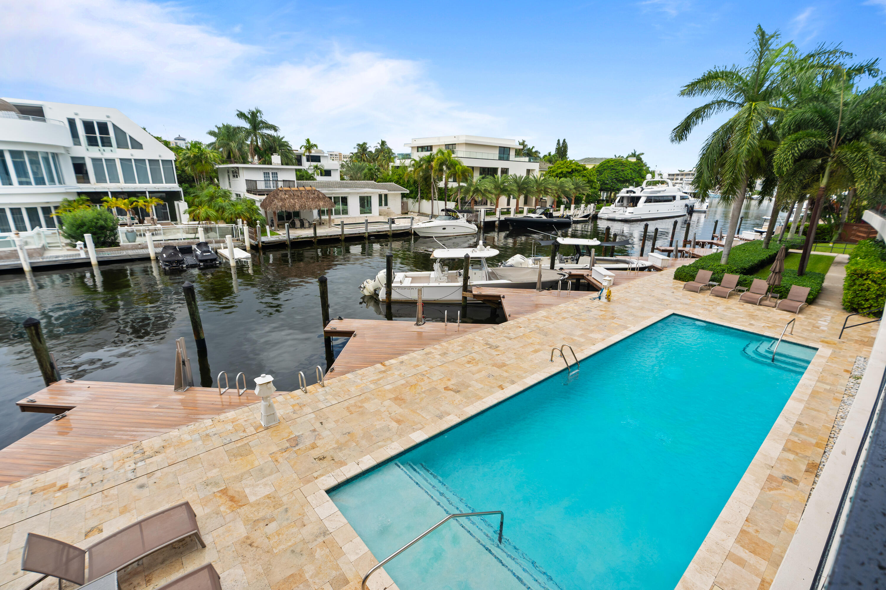 2770 NE 14TH #203, Fort Lauderdale FL 33304