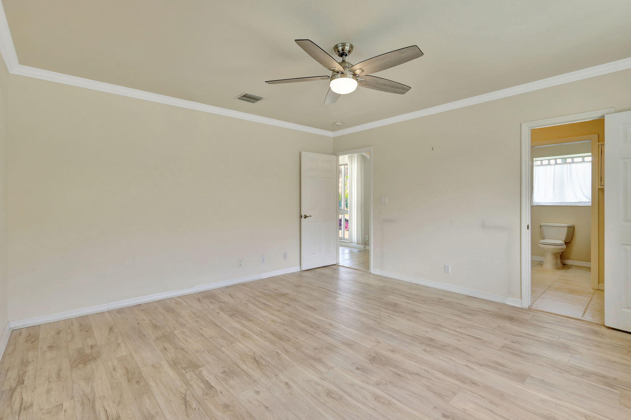 3841 NE 6TH, Boca Raton FL 33431