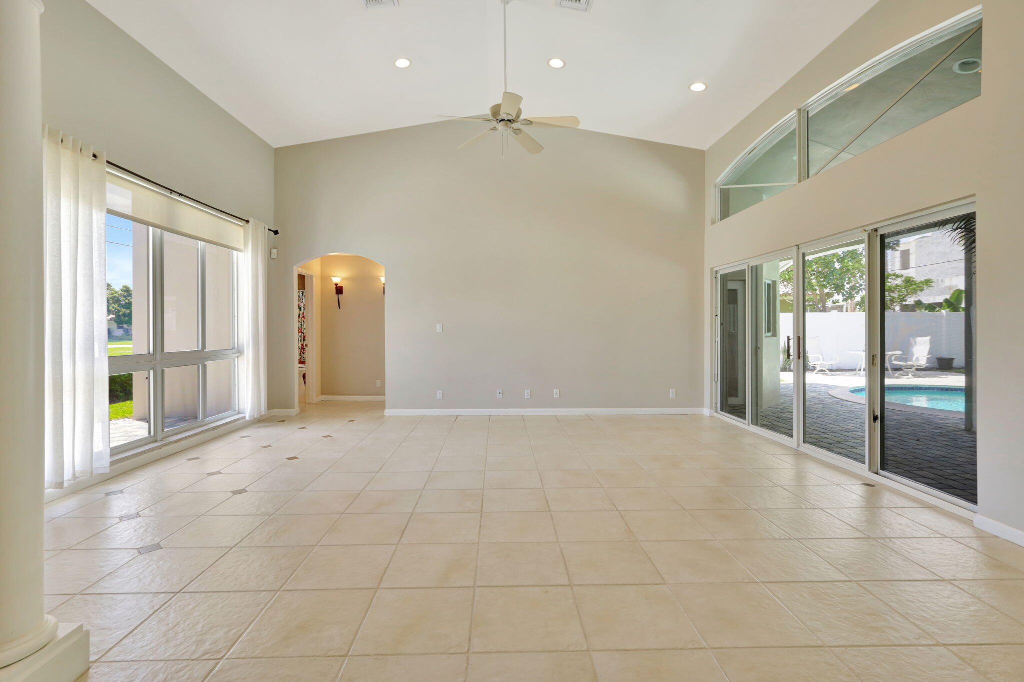3841 NE 6TH, Boca Raton FL 33431