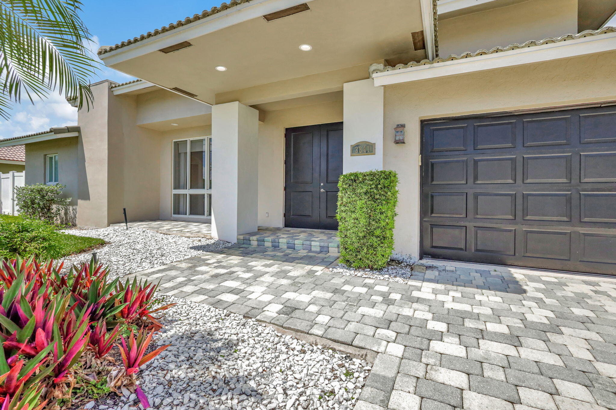 3841 NE 6TH, Boca Raton FL 33431