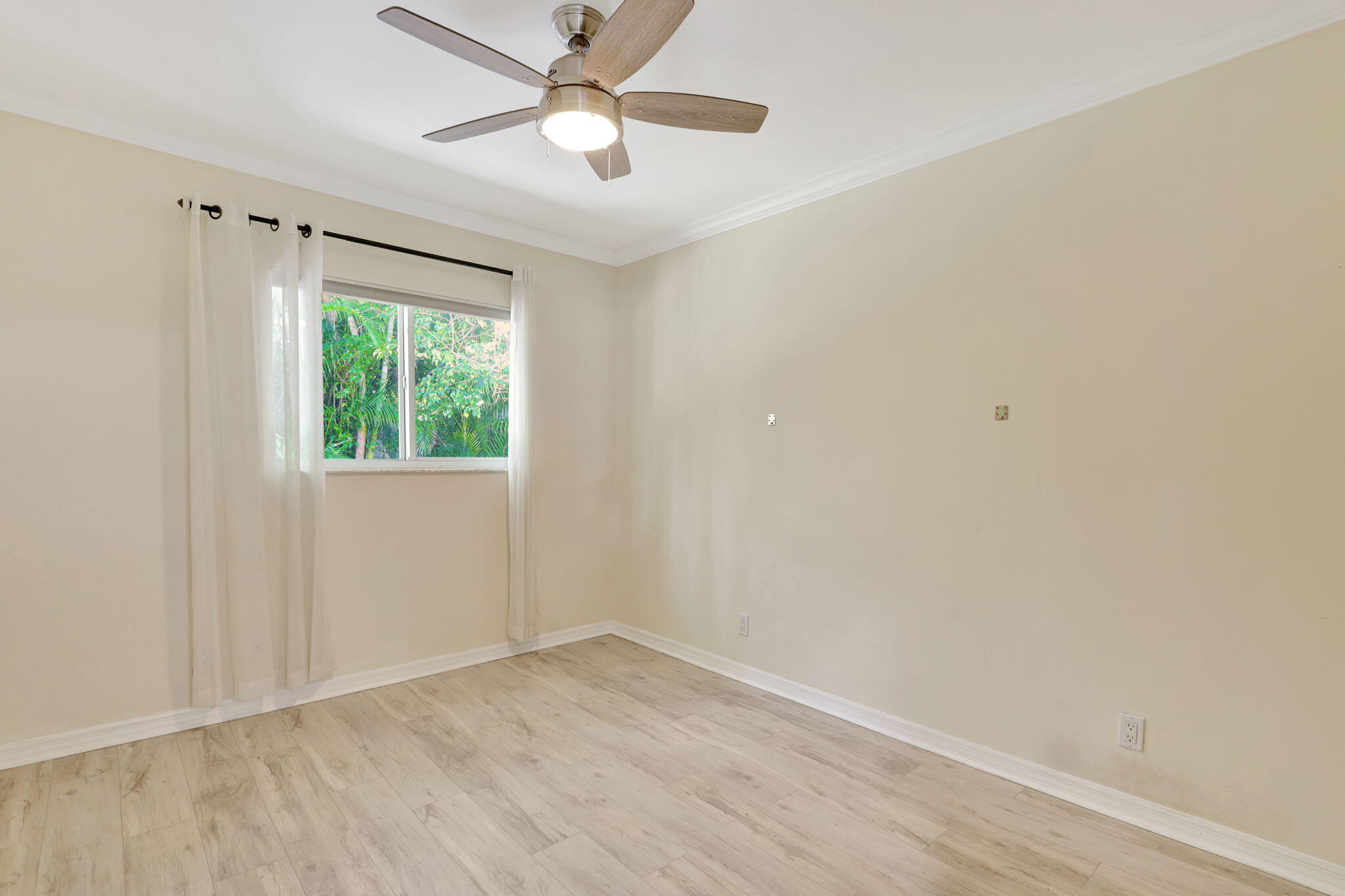 3841 NE 6TH, Boca Raton FL 33431