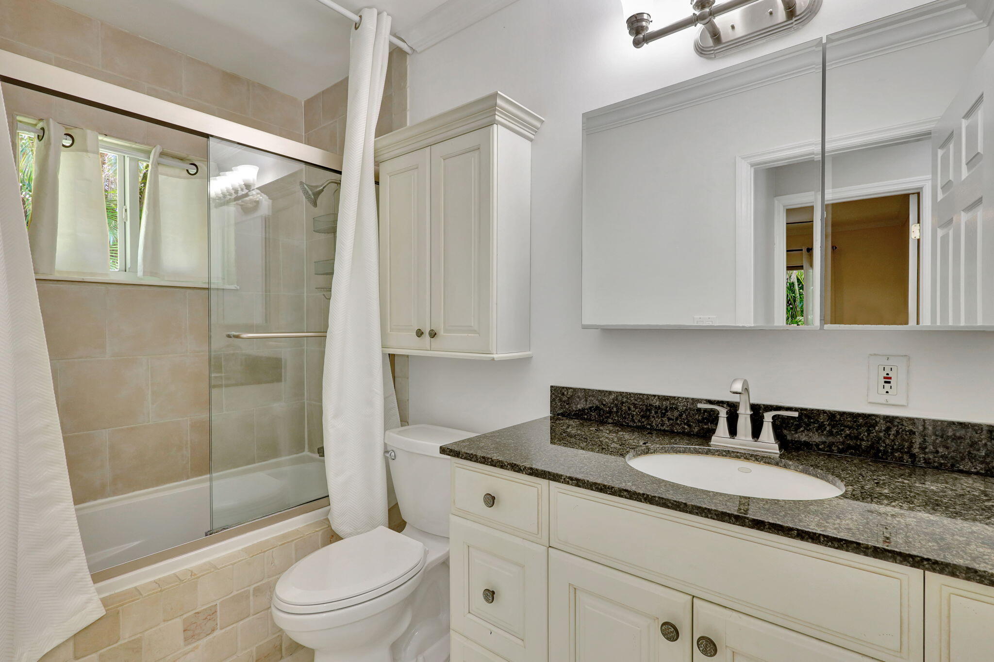 3841 NE 6TH, Boca Raton FL 33431