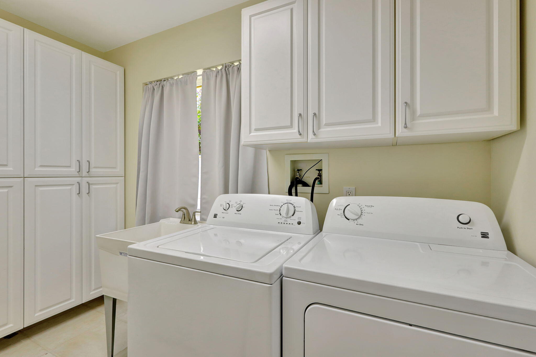 3841 NE 6TH, Boca Raton FL 33431
