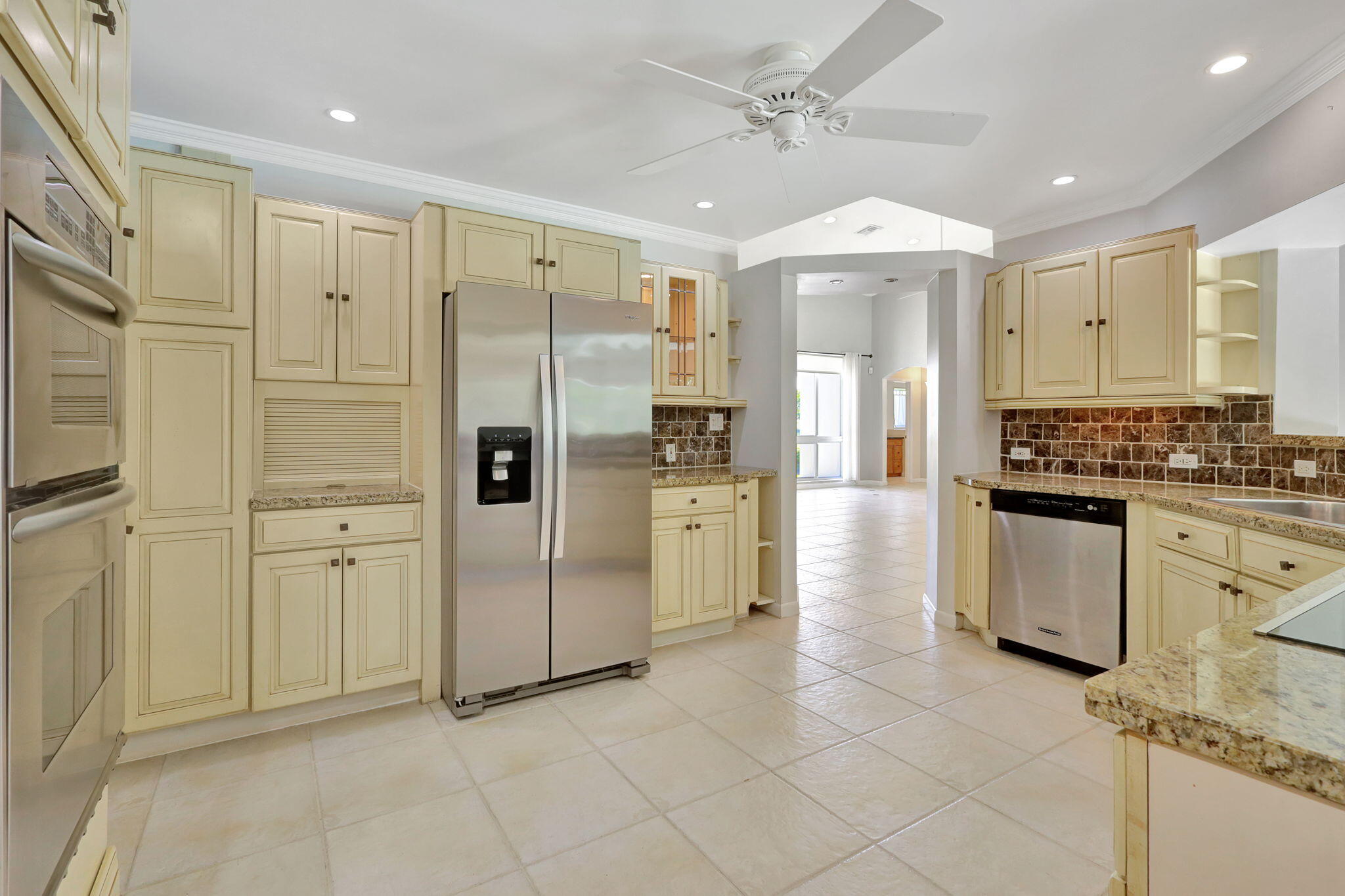 3841 NE 6TH, Boca Raton FL 33431