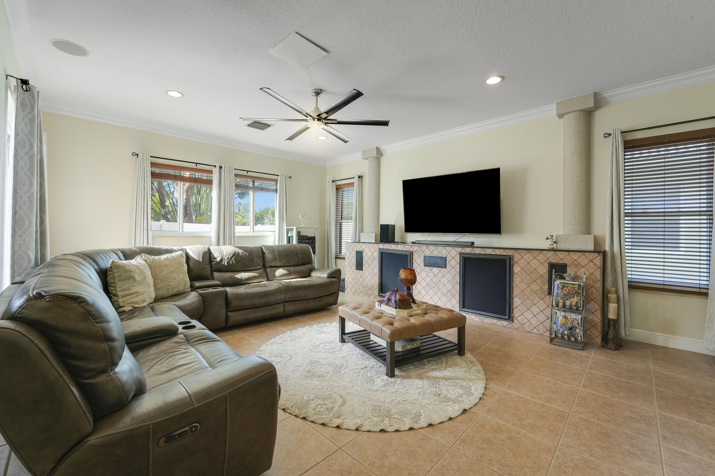 8608 PALISADES LAKE, West Palm Beach FL 33411