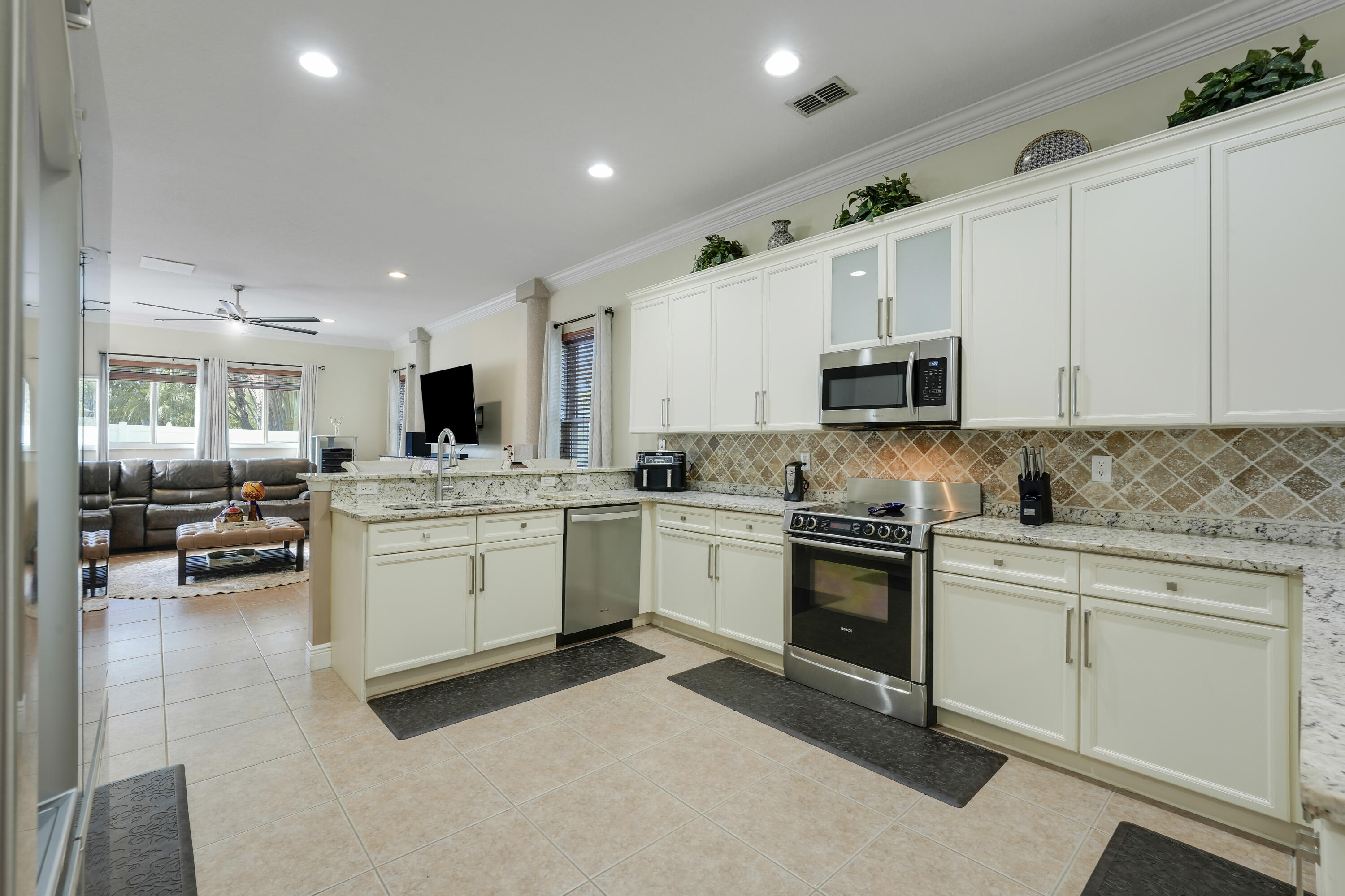 8608 PALISADES LAKE, West Palm Beach FL 33411