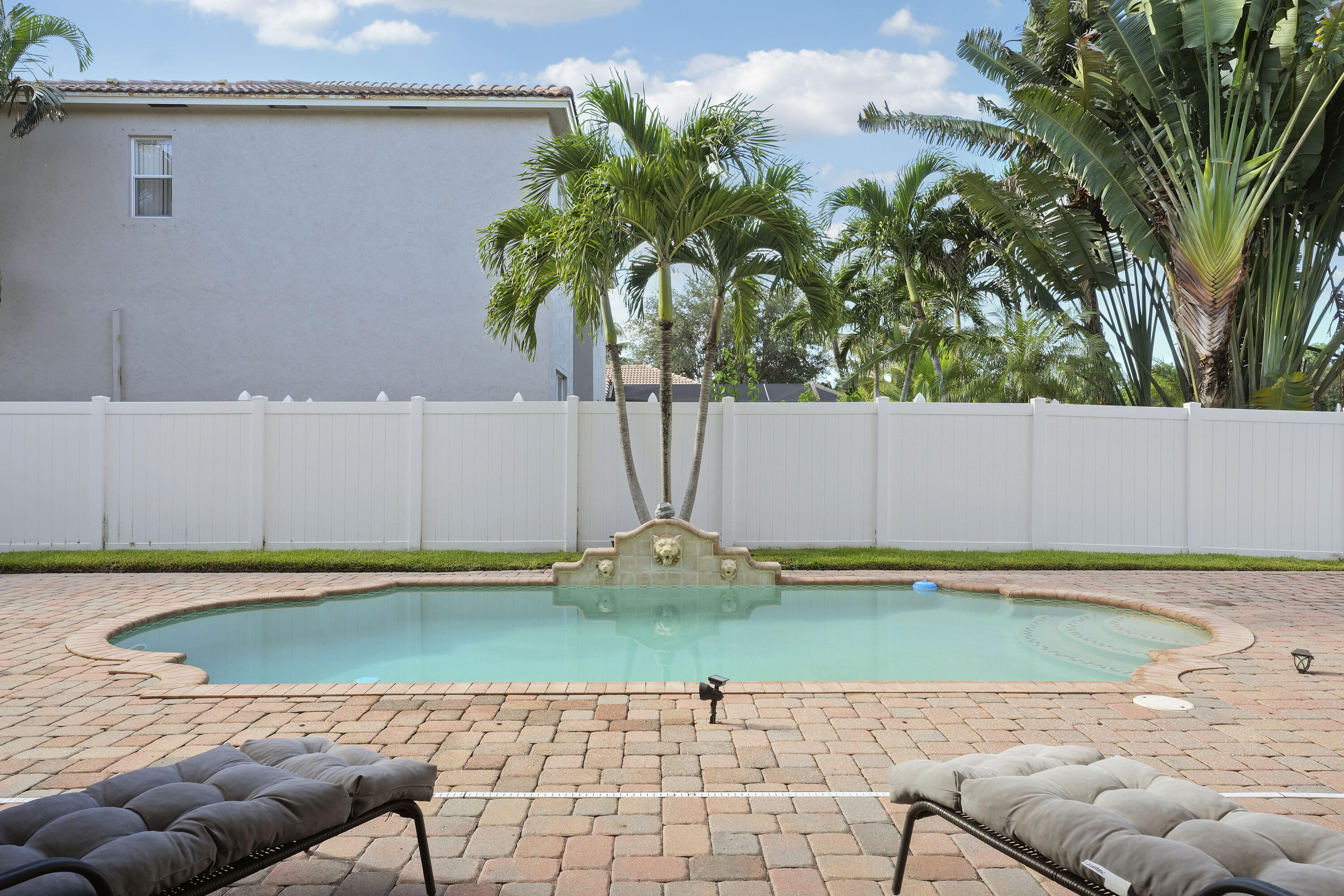8608 PALISADES LAKE, West Palm Beach FL 33411