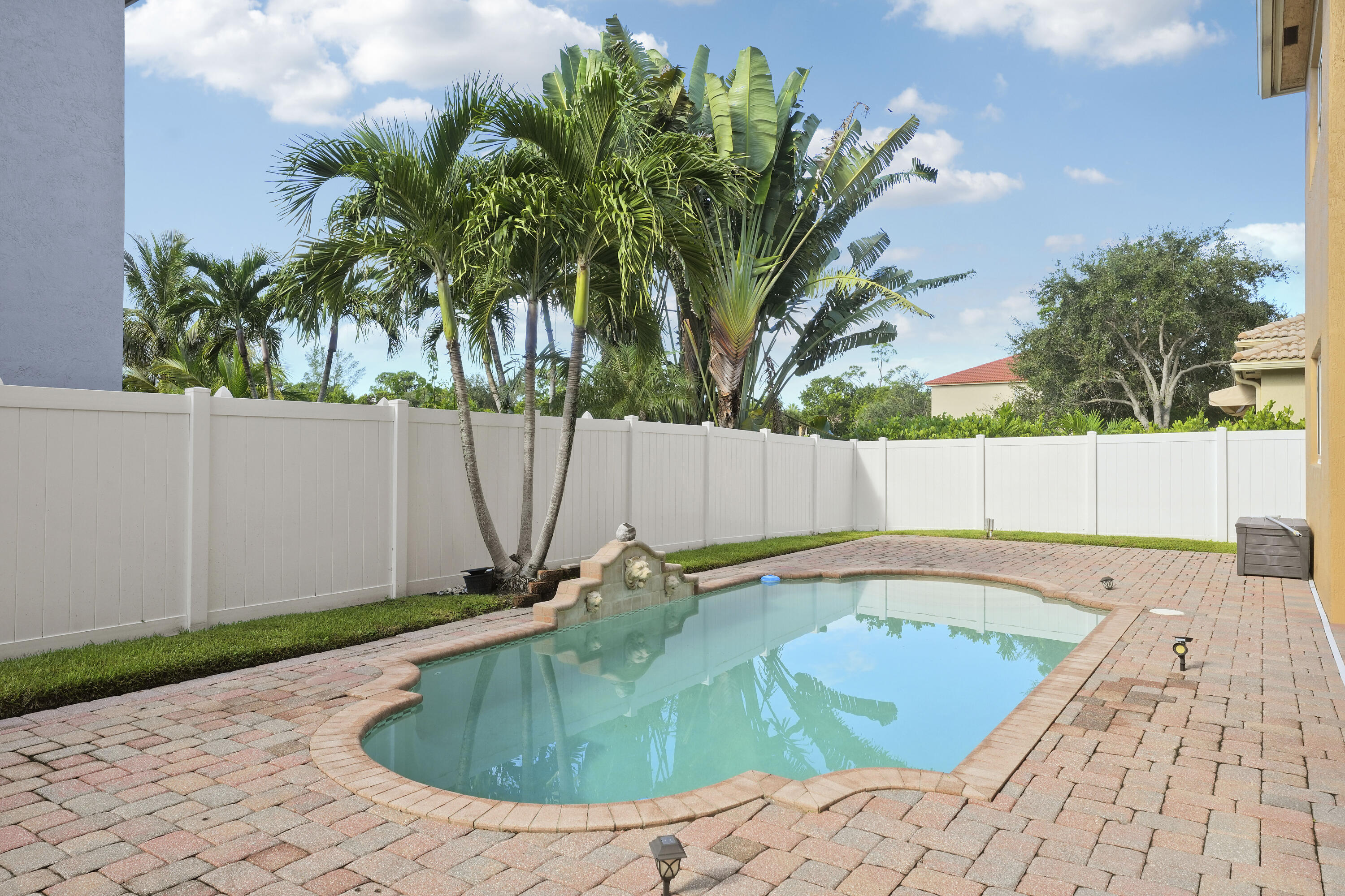 8608 PALISADES LAKE, West Palm Beach FL 33411