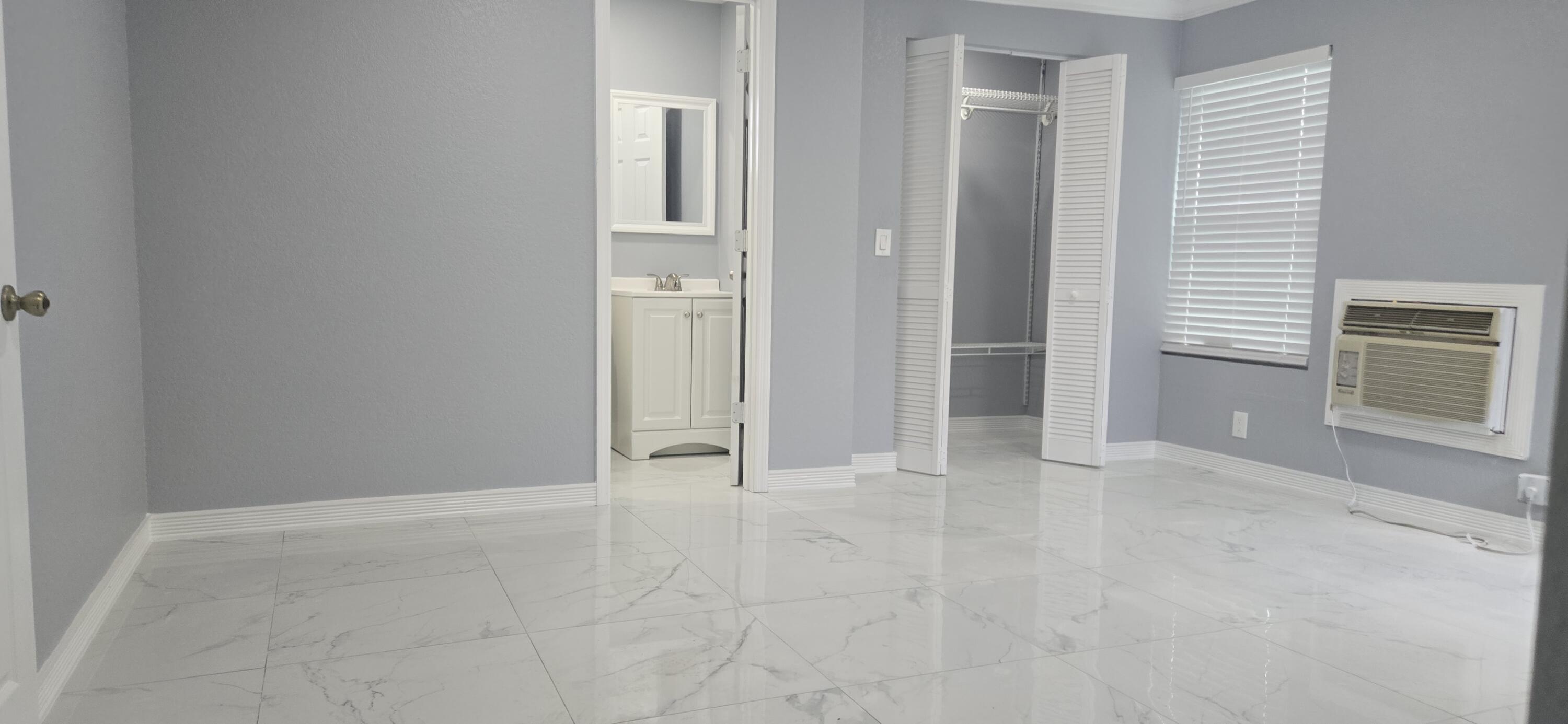 1408 W Broome, Lantana FL 33462