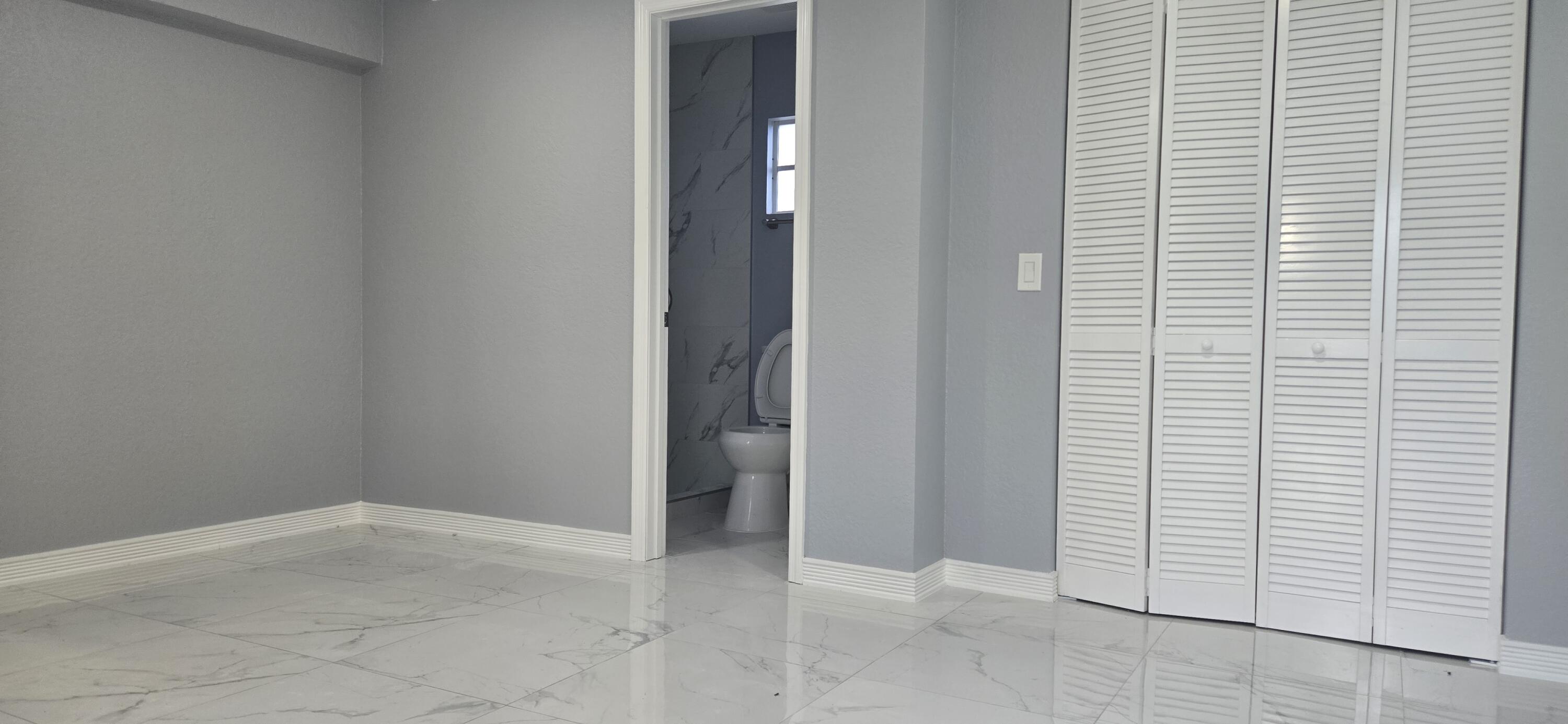 1408 W Broome, Lantana FL 33462