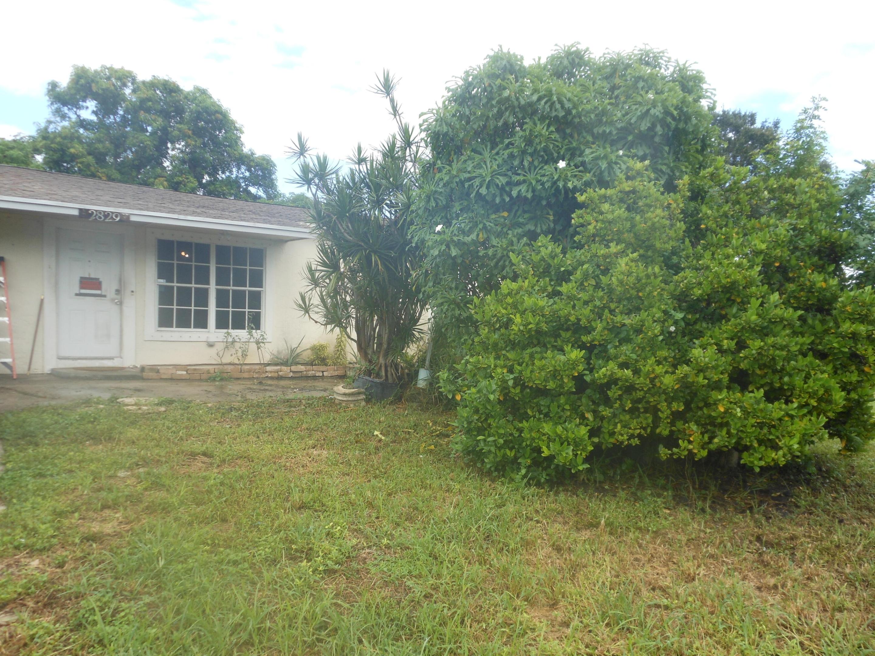 2829 SHAWNEE, West Palm Beach FL 33406