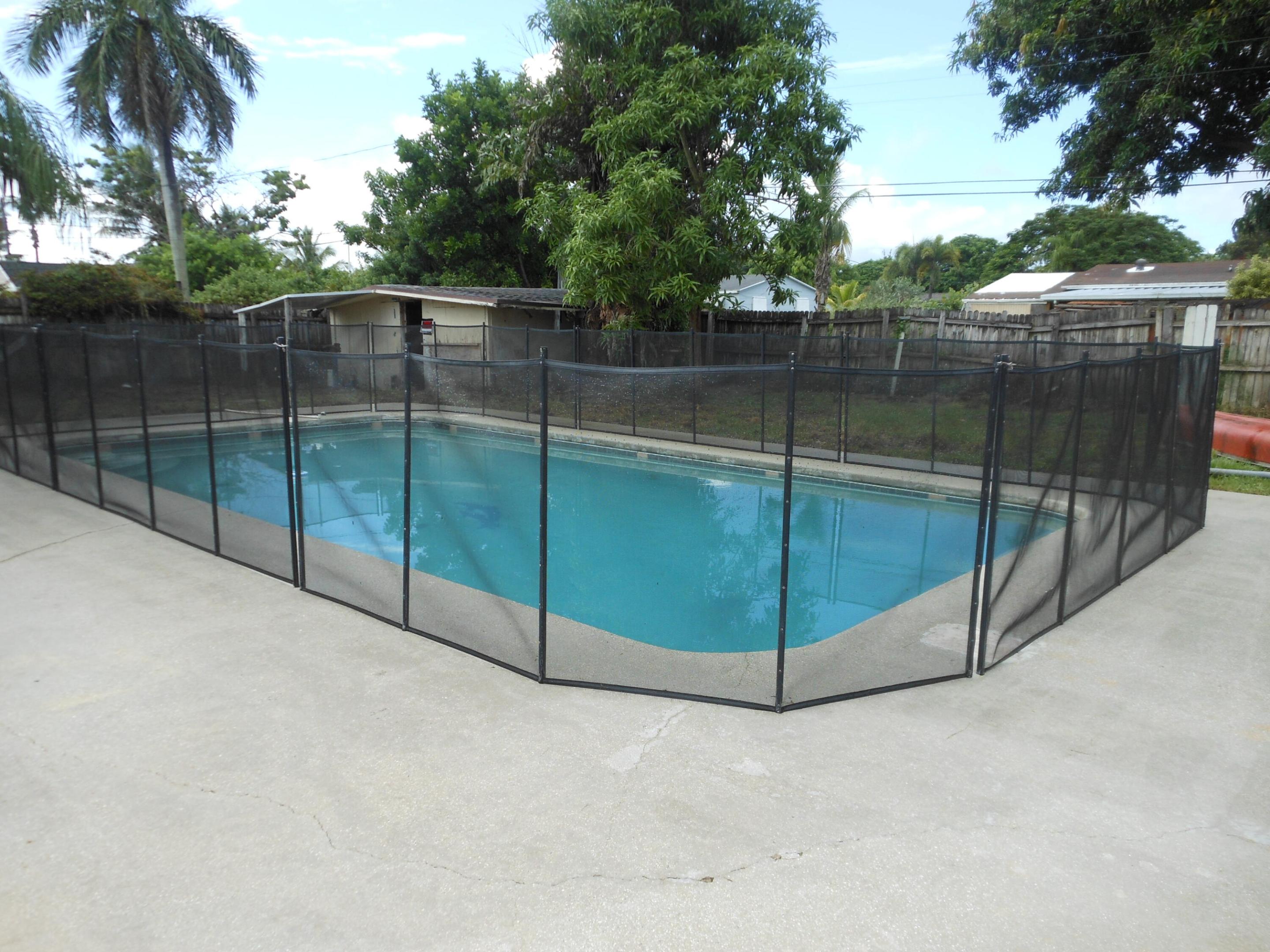 2829 SHAWNEE, West Palm Beach FL 33406