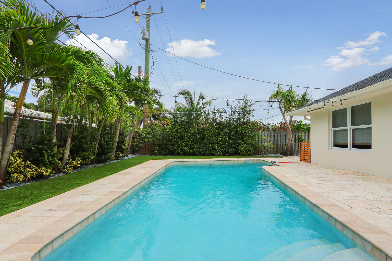 354 COUNTRY CLUB, Tequesta FL 33469