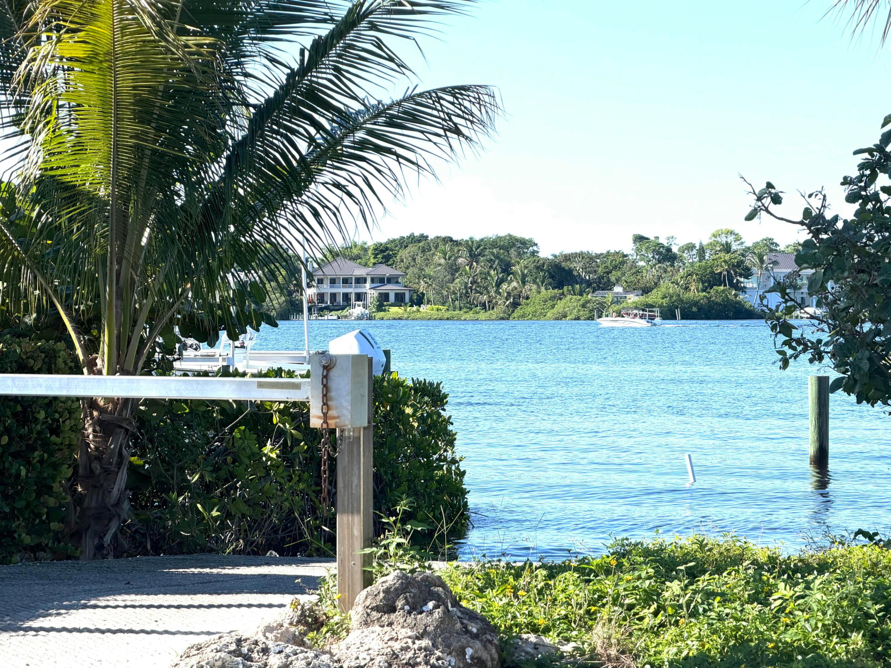 354 COUNTRY CLUB, Tequesta FL 33469
