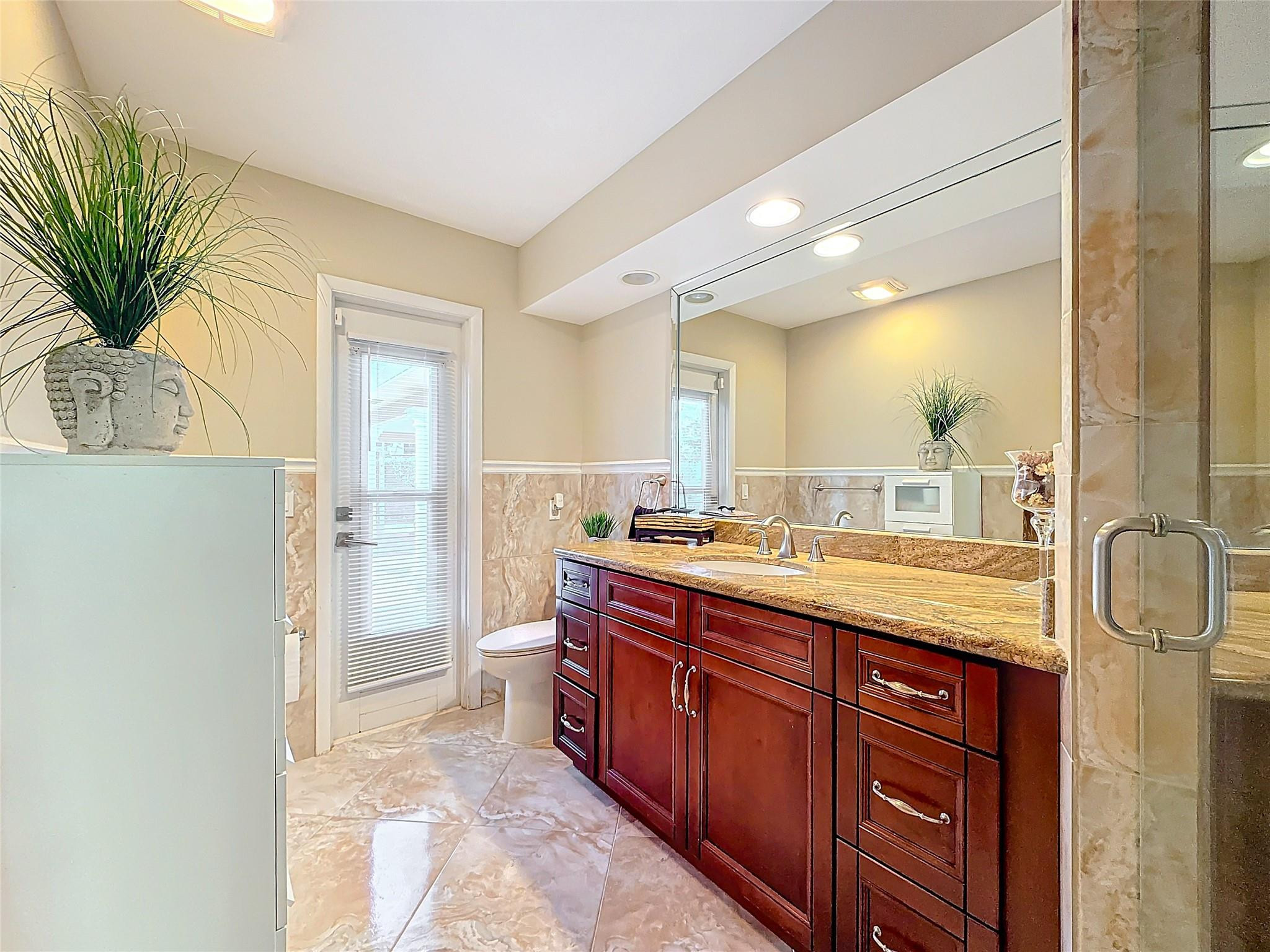 4100 NE 25TH, Lighthouse Point FL 33064