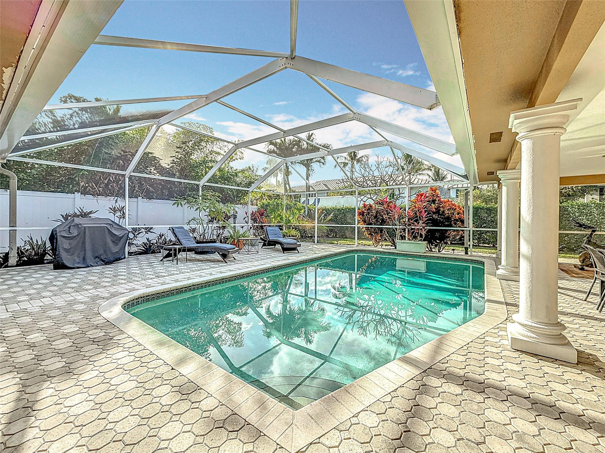 4100 NE 25TH, Lighthouse Point FL 33064