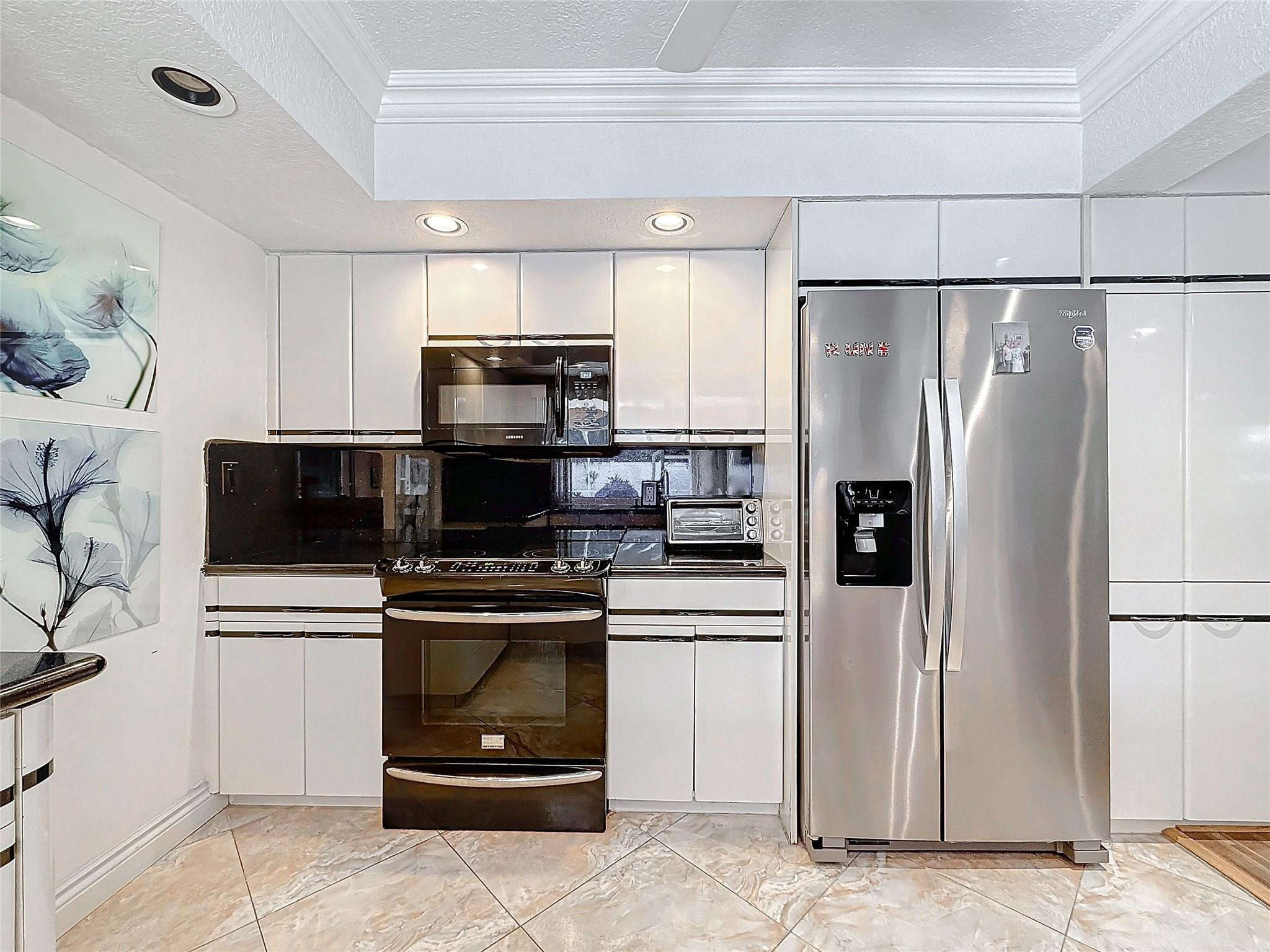 4100 NE 25TH, Lighthouse Point FL 33064