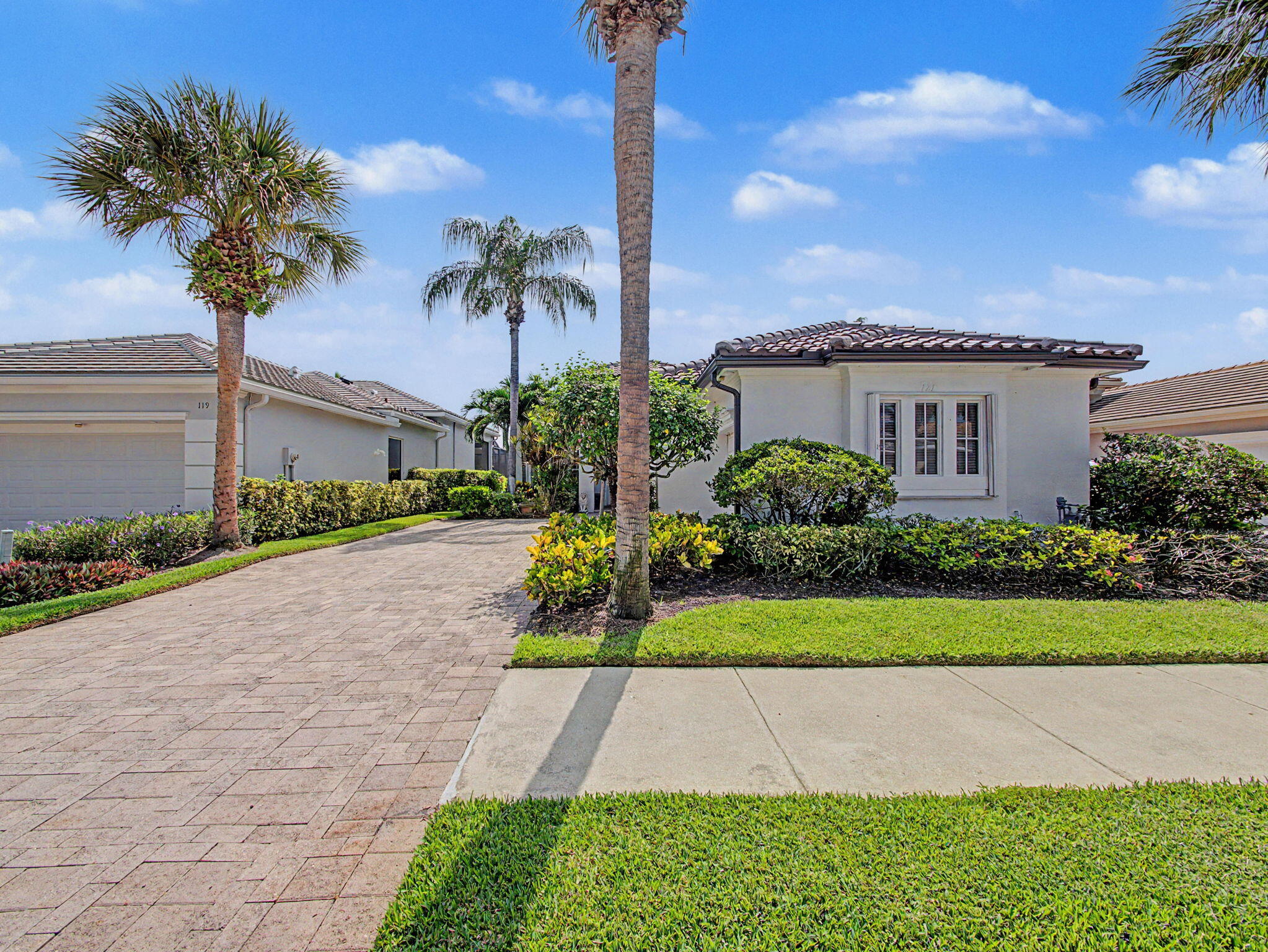 121 ORCHID CAY, Palm Beach Gardens FL 33418