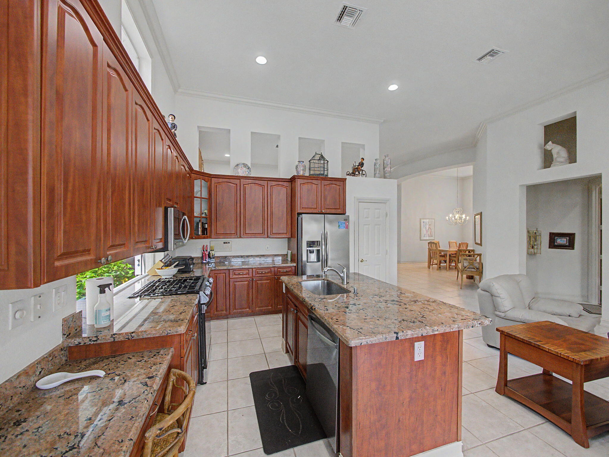 121 ORCHID CAY, Palm Beach Gardens FL 33418