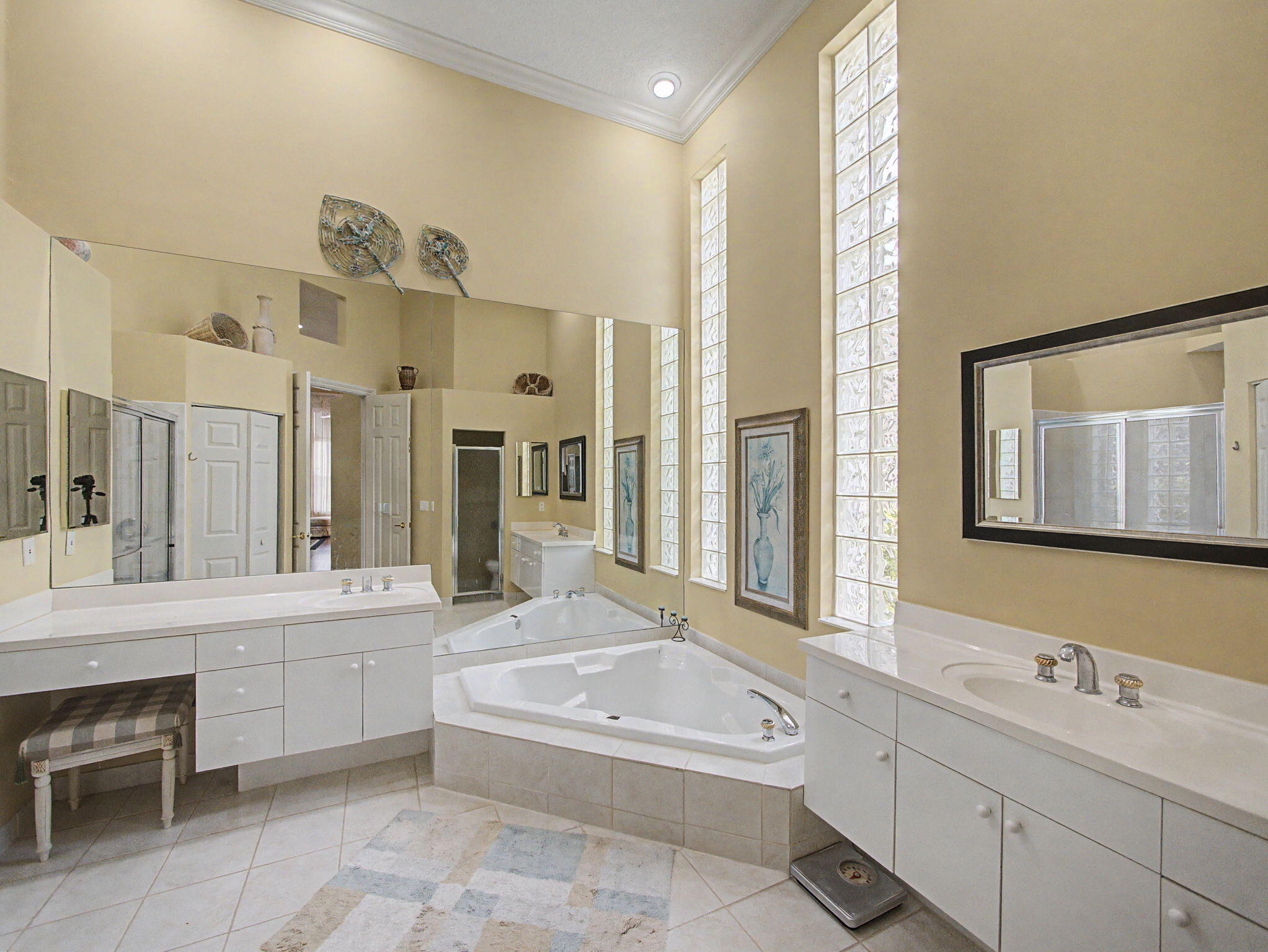 121 ORCHID CAY, Palm Beach Gardens FL 33418