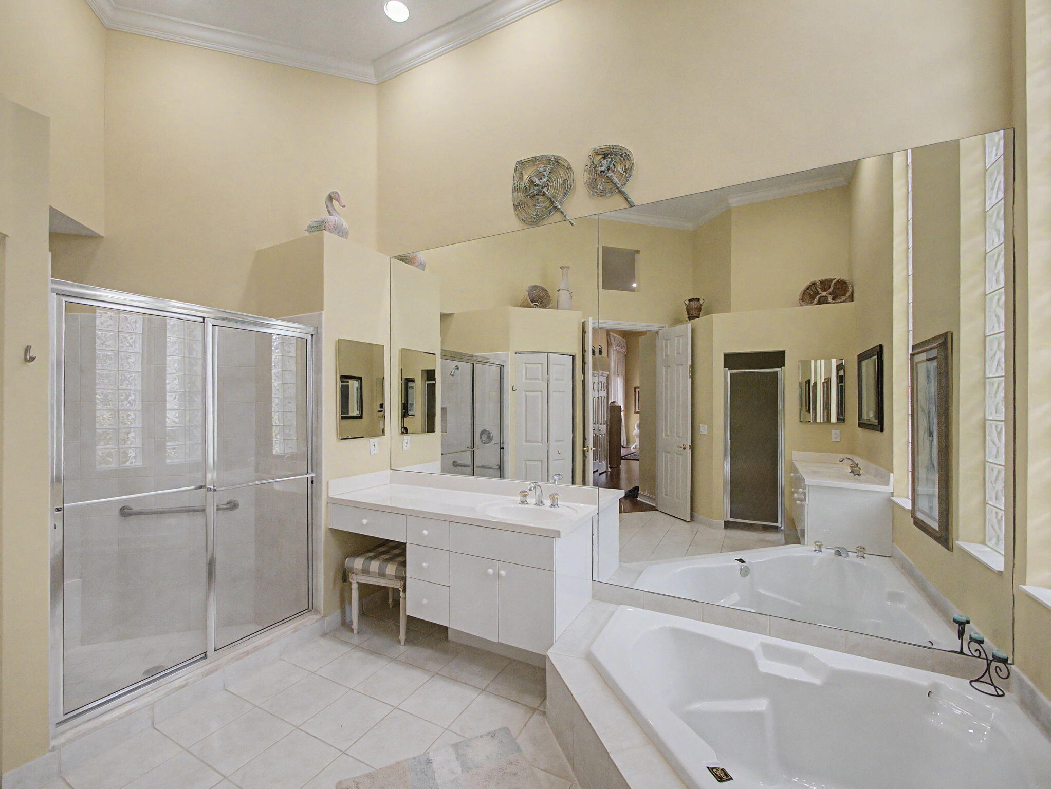 121 ORCHID CAY, Palm Beach Gardens FL 33418