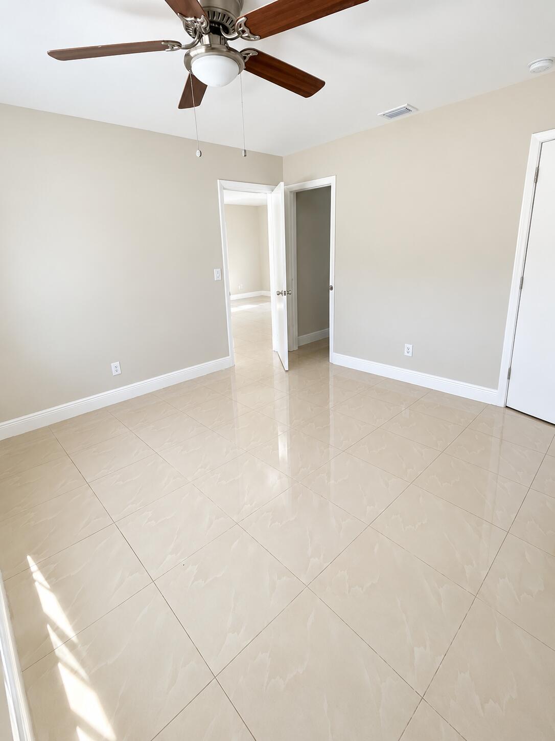 5163 CLUB, Haverhill FL 33415