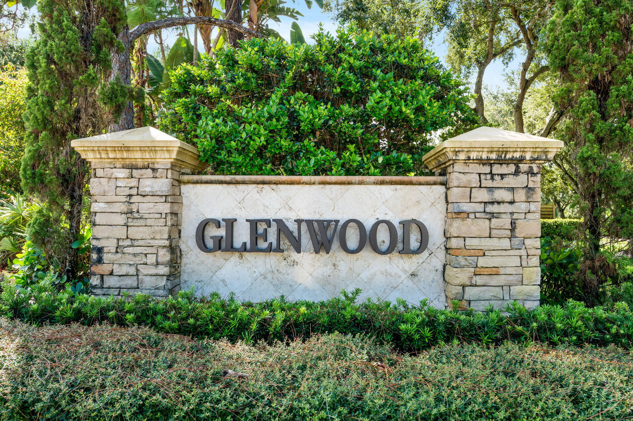 1611 16th, Palm Beach Gardens FL 33418